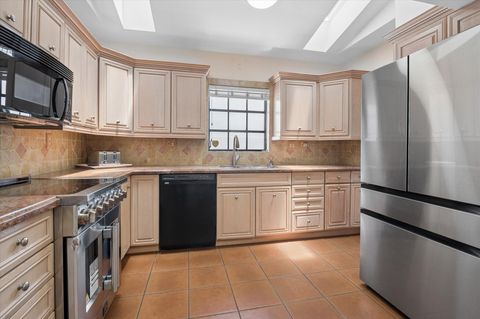 Tiny photo for 325 Coconut Isle Drive, Fort Lauderdale, FL 33301 (MLS # B26028514)