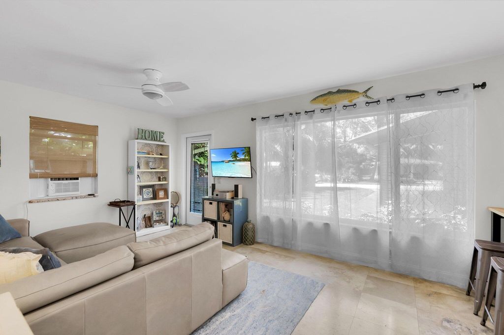 Photo of 333 Dover Street, Boca Raton, FL 33487 (MLS # R11092728)