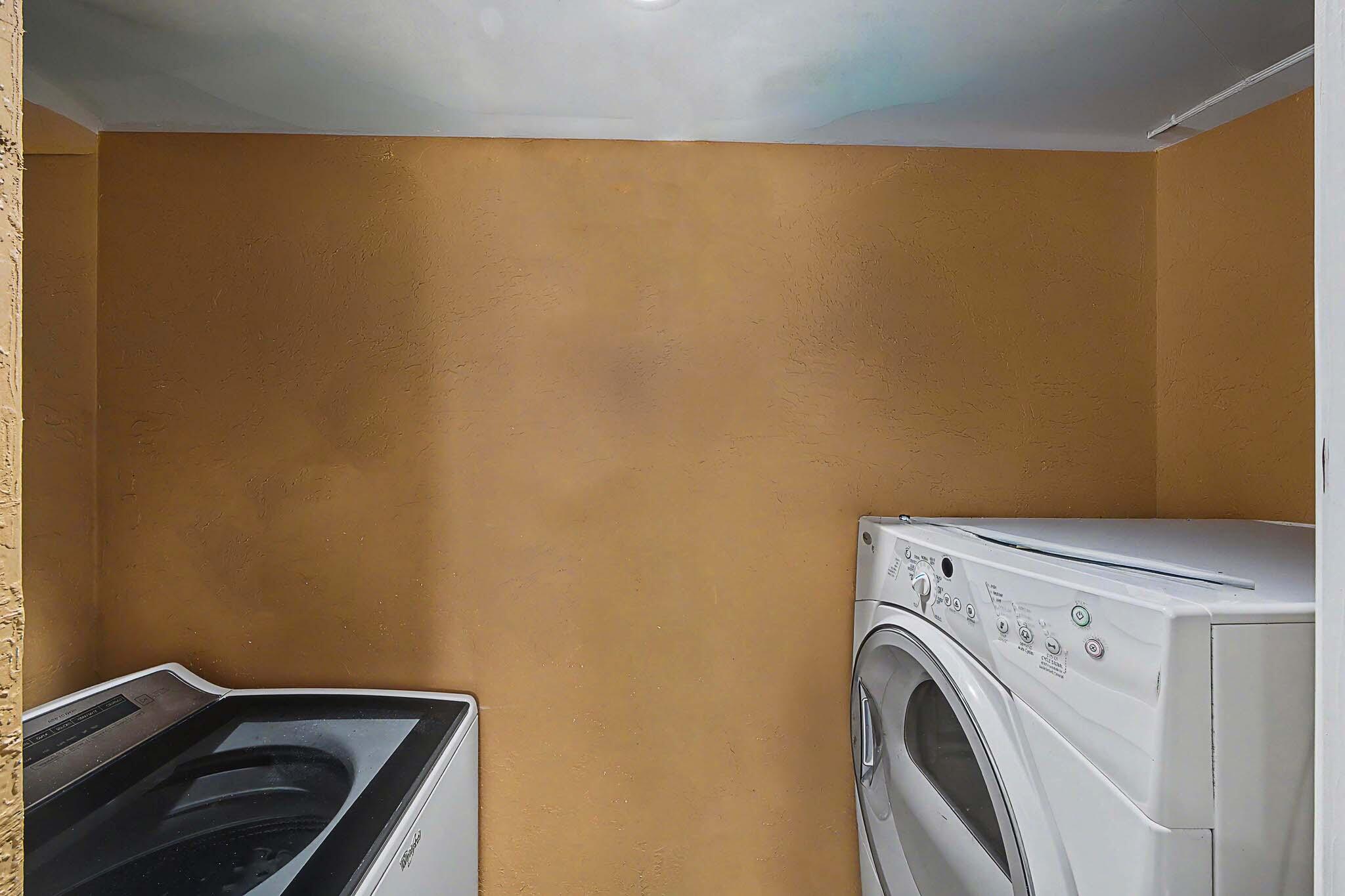 LAKEWOOD OF PALM SPRINGS - Residential