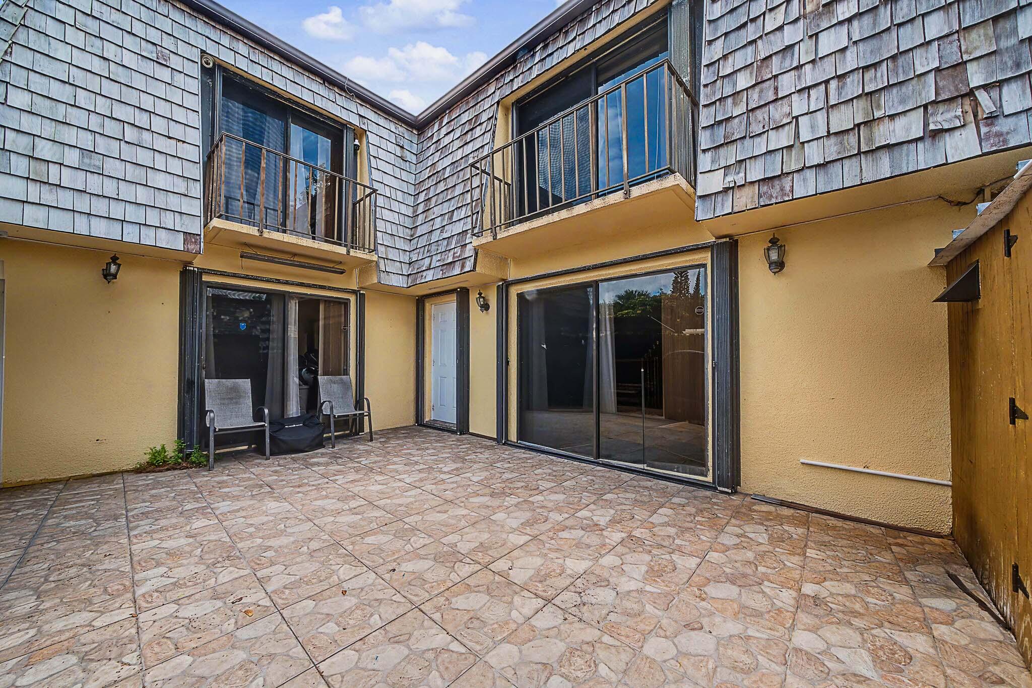 149 Lake Arbor Drive