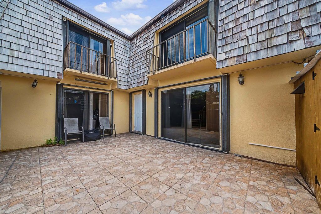 Photo of 149 Lake Arbor Drive, Palm Springs, FL 33461 (MLS # B26010068)