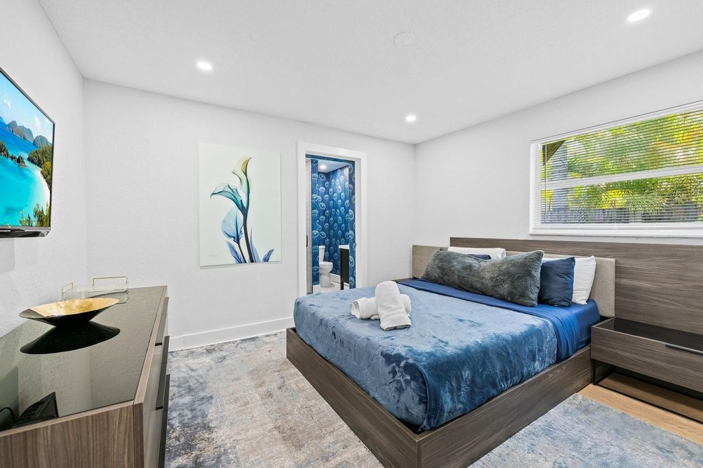 Photo of 415 SE 3rd Avenue, Delray Beach, FL 33483 (MLS # F10549249)