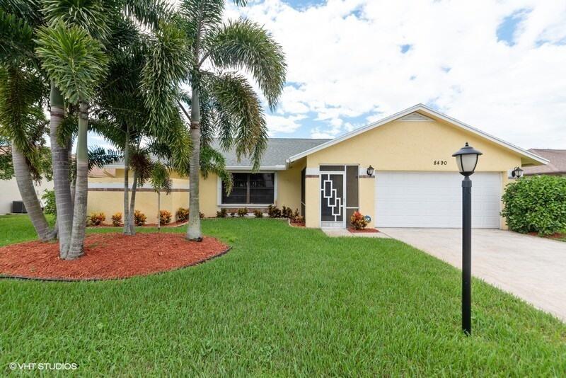 You will be impressed by this beautifully renovated 3 bedroom home with 2 car garage and large yard located in Lakes of Sherbrooke. Features include gorgeous quartz countertops, split bedroom plan, family room, expansive screened covered patio and so much more. Basic cable and lawn maintenance included. Community amenities include pool, clubhouse and tennis.