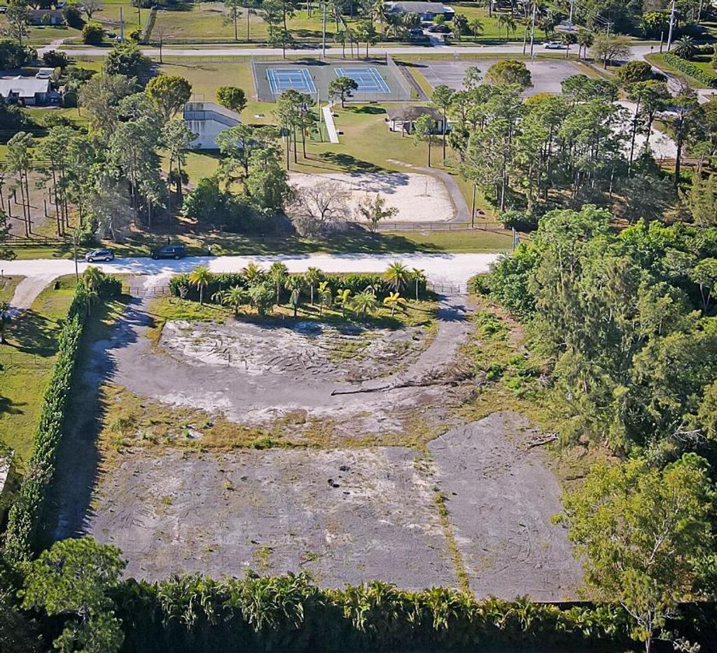 Photo of 17955 40th Run N, Loxahatchee, FL 33470 (MLS # R10966317)