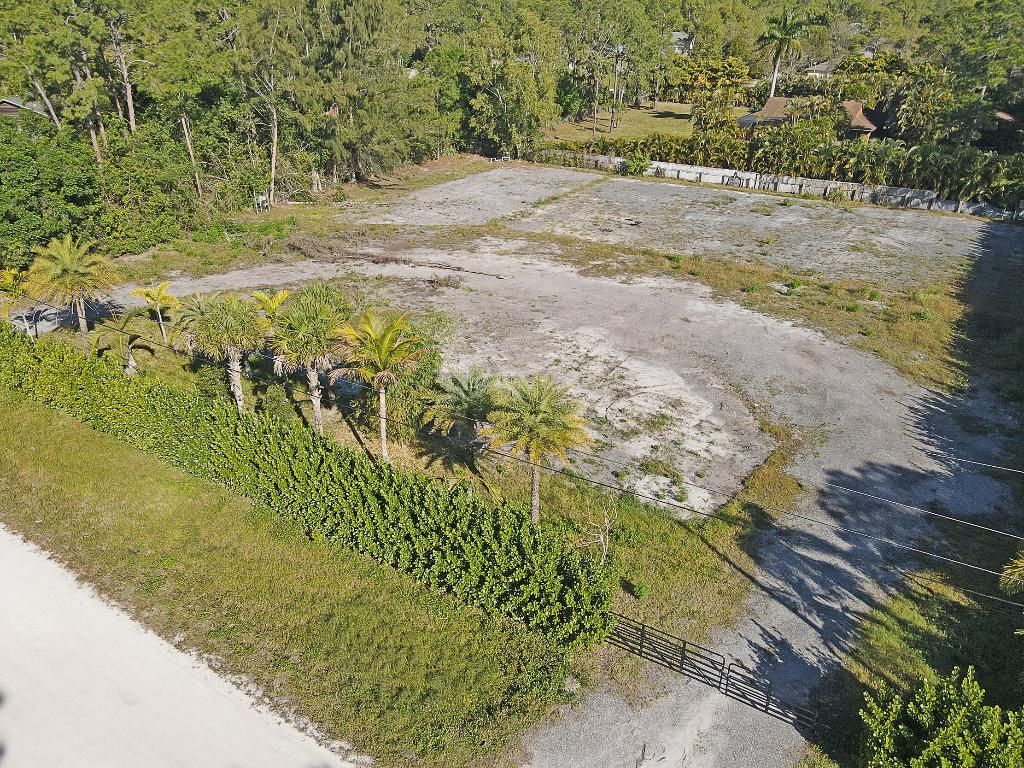 Photo of 17955 40th Run N, Loxahatchee, FL 33470 (MLS # R10966317)