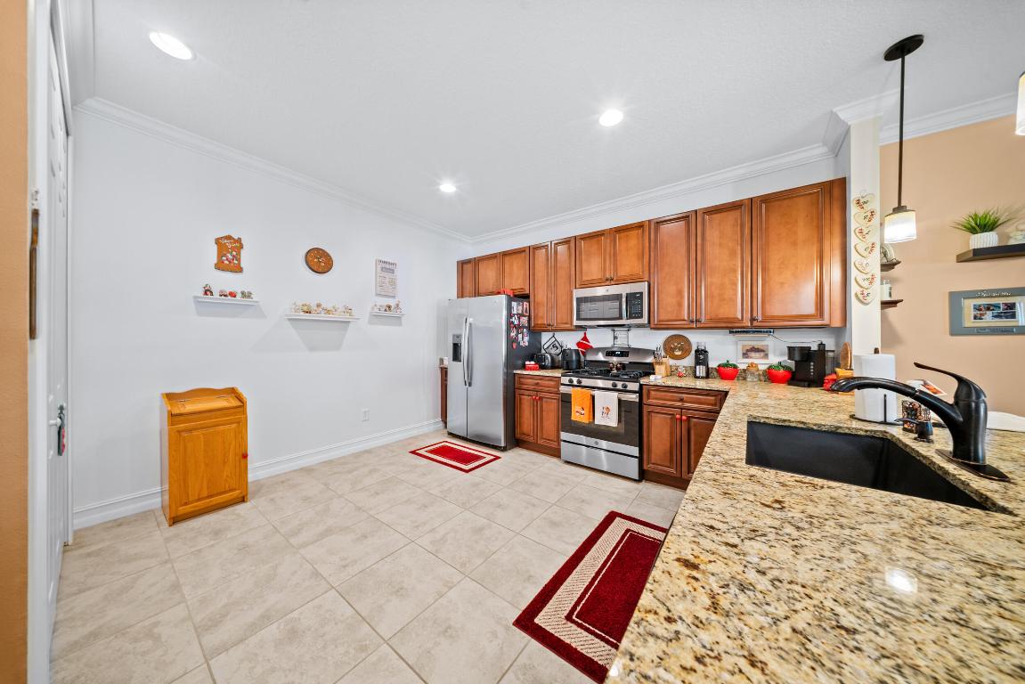 ST ANDREWS TOWNHOMES REPLAT NO 2 - Residential