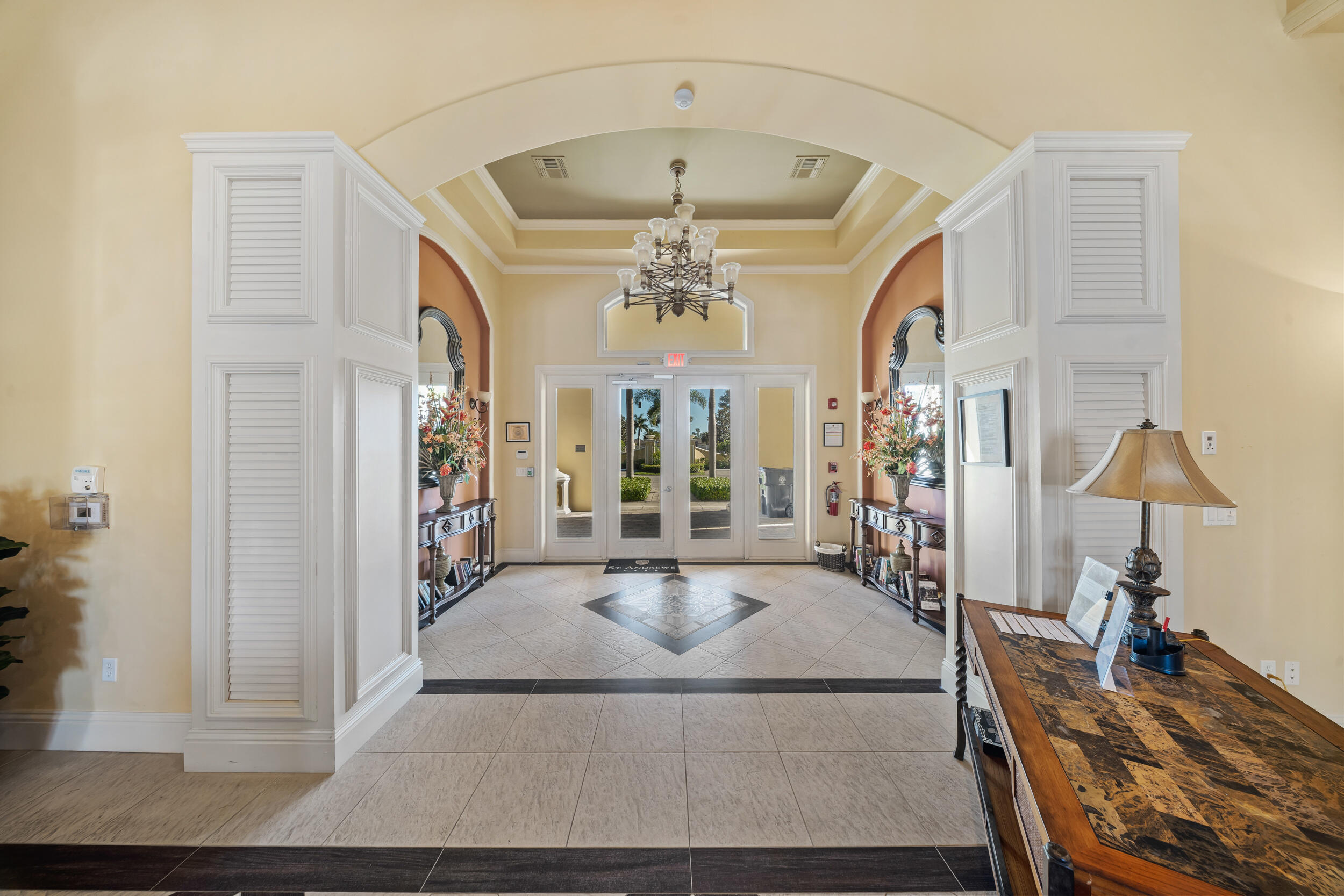 ST ANDREWS TOWNHOMES REPLAT NO 2 - Residential