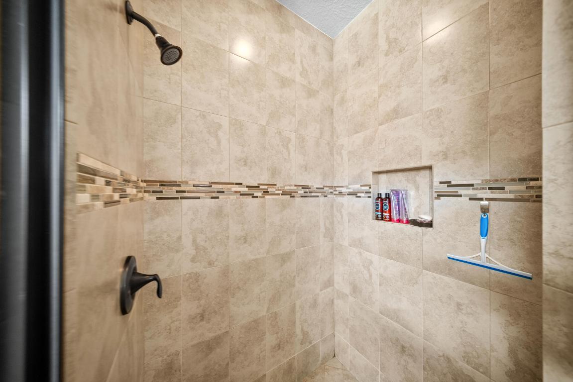 ST ANDREWS TOWNHOMES REPLAT NO 2 - Residential