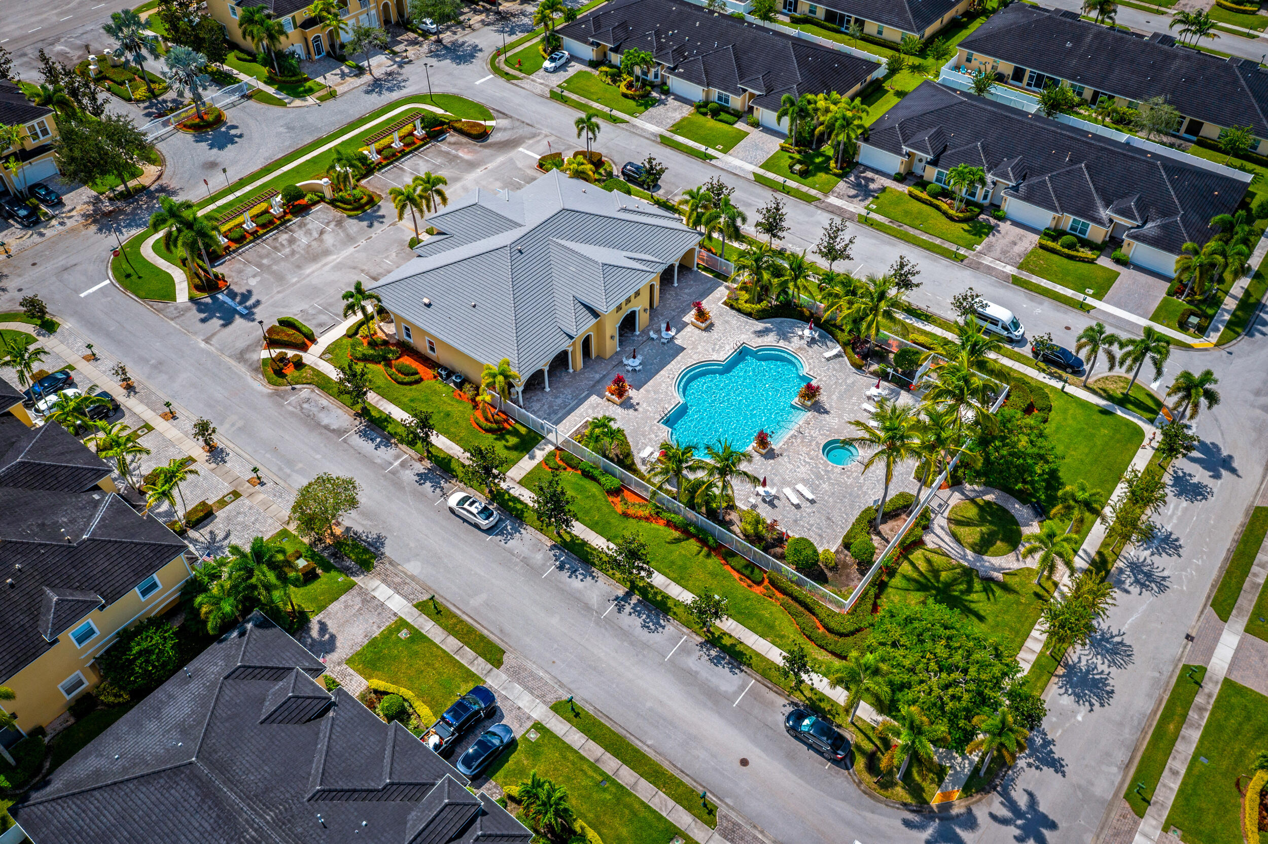 ST ANDREWS TOWNHOMES REPLAT NO 2 - Residential