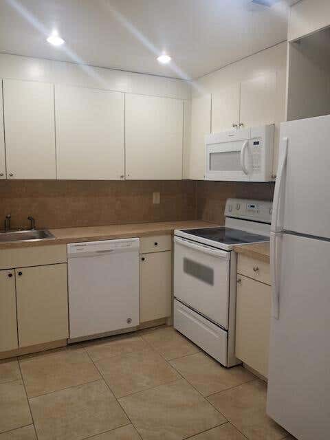 Photo of 632 NW 13th Street #16, Boca Raton, FL 33486 (MLS # B26054400)