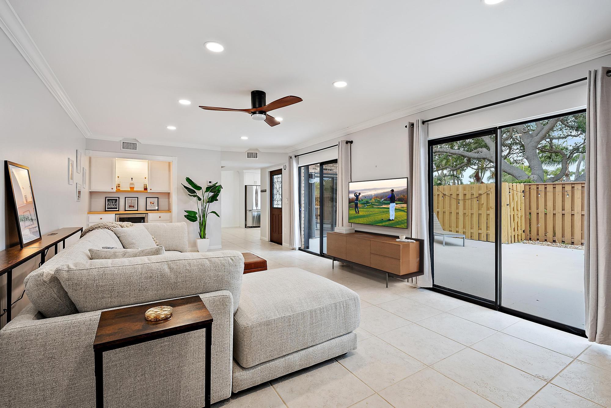 1420 Ocean Way 30c