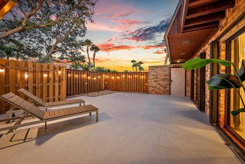 1420 Ocean Way 30c Jupiter FL 33477