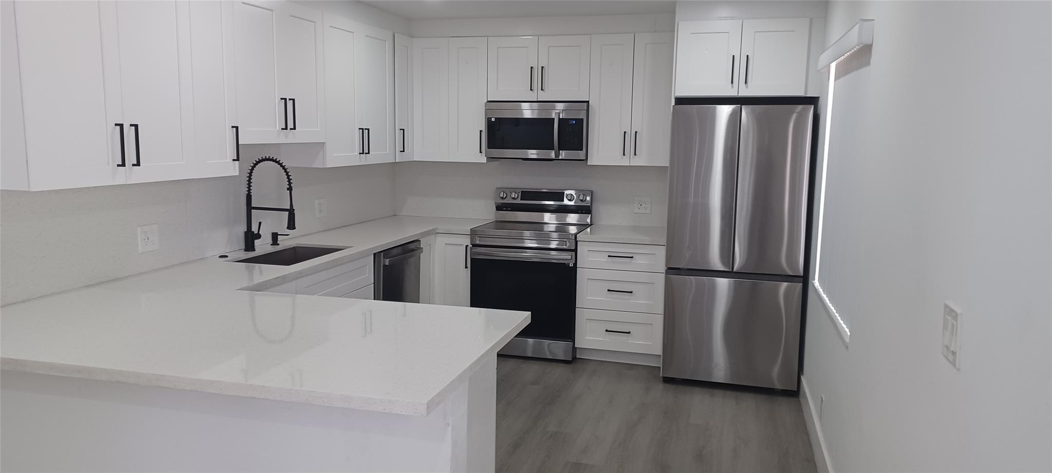 Hollywood Beach Gardens C - Residential Lease