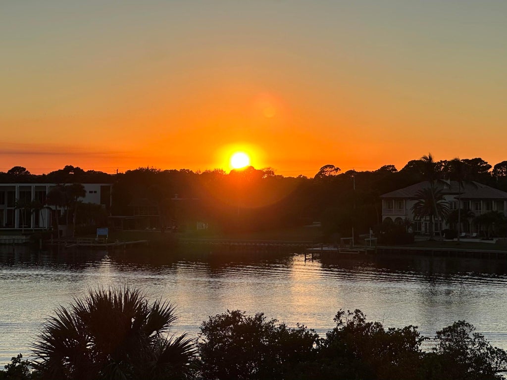 Photo of 1701 Marina Isle Way #402, Jupiter, FL 33477 (MLS # B26028764)
