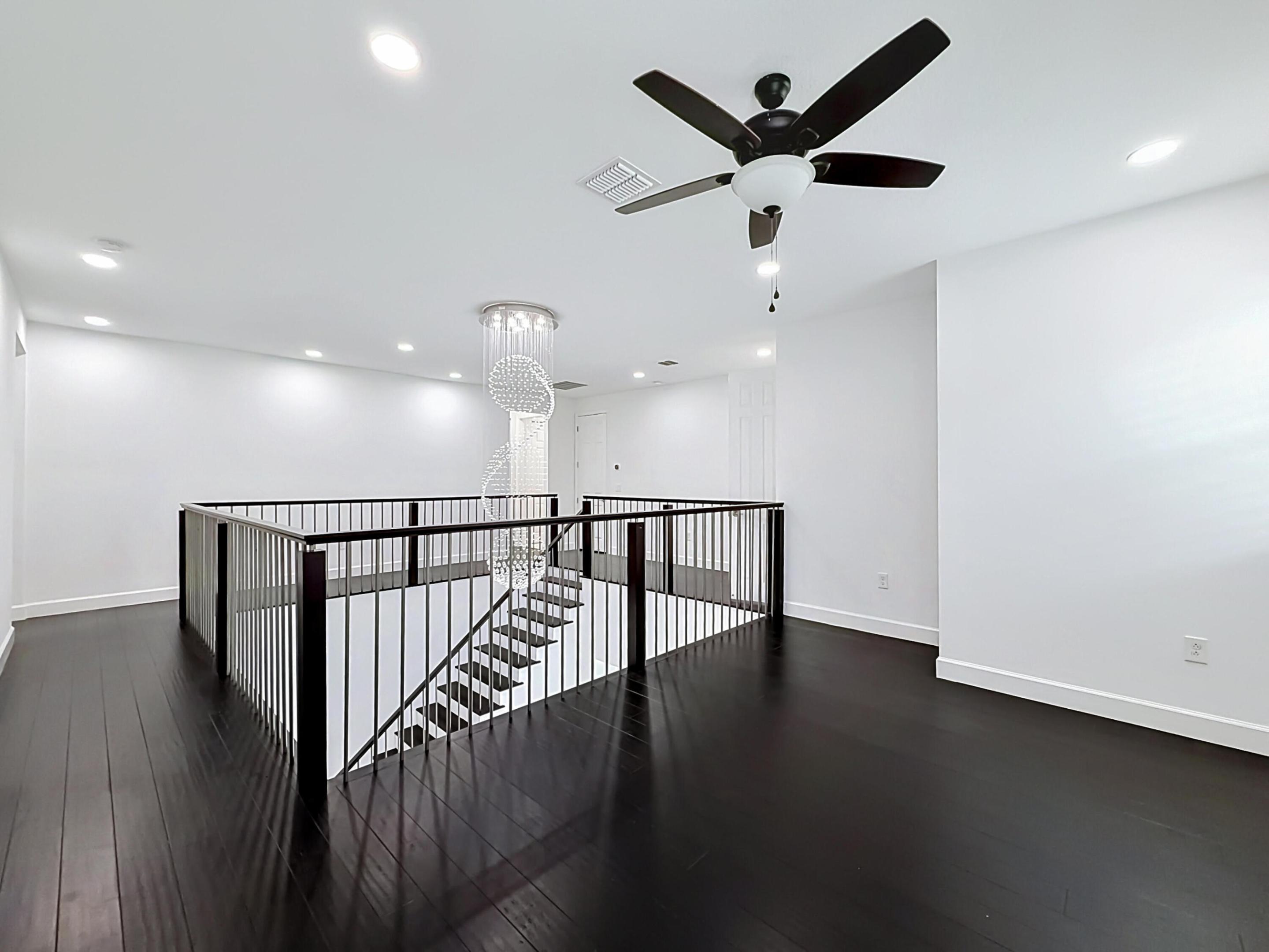OLYMPIA PL 2 - Residential