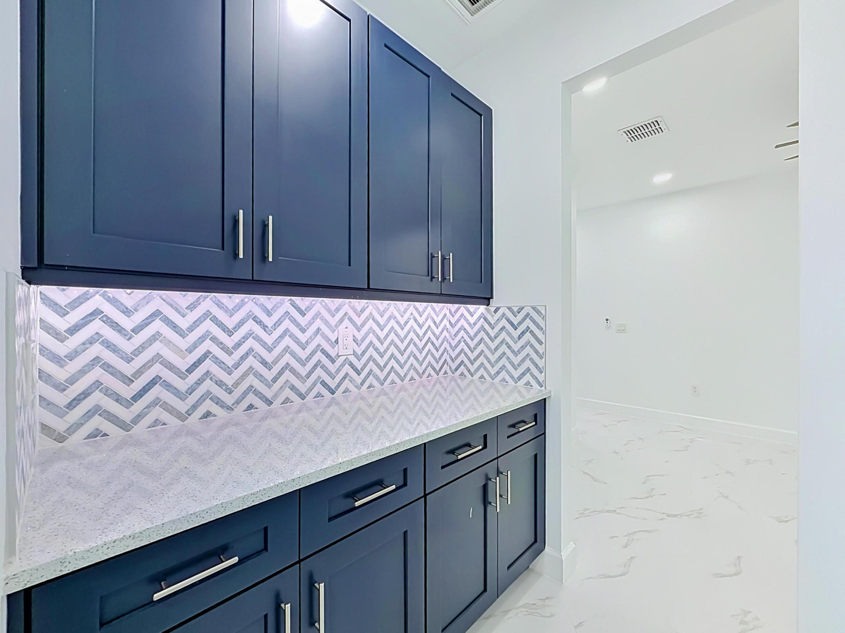 OLYMPIA PL 2 - Residential