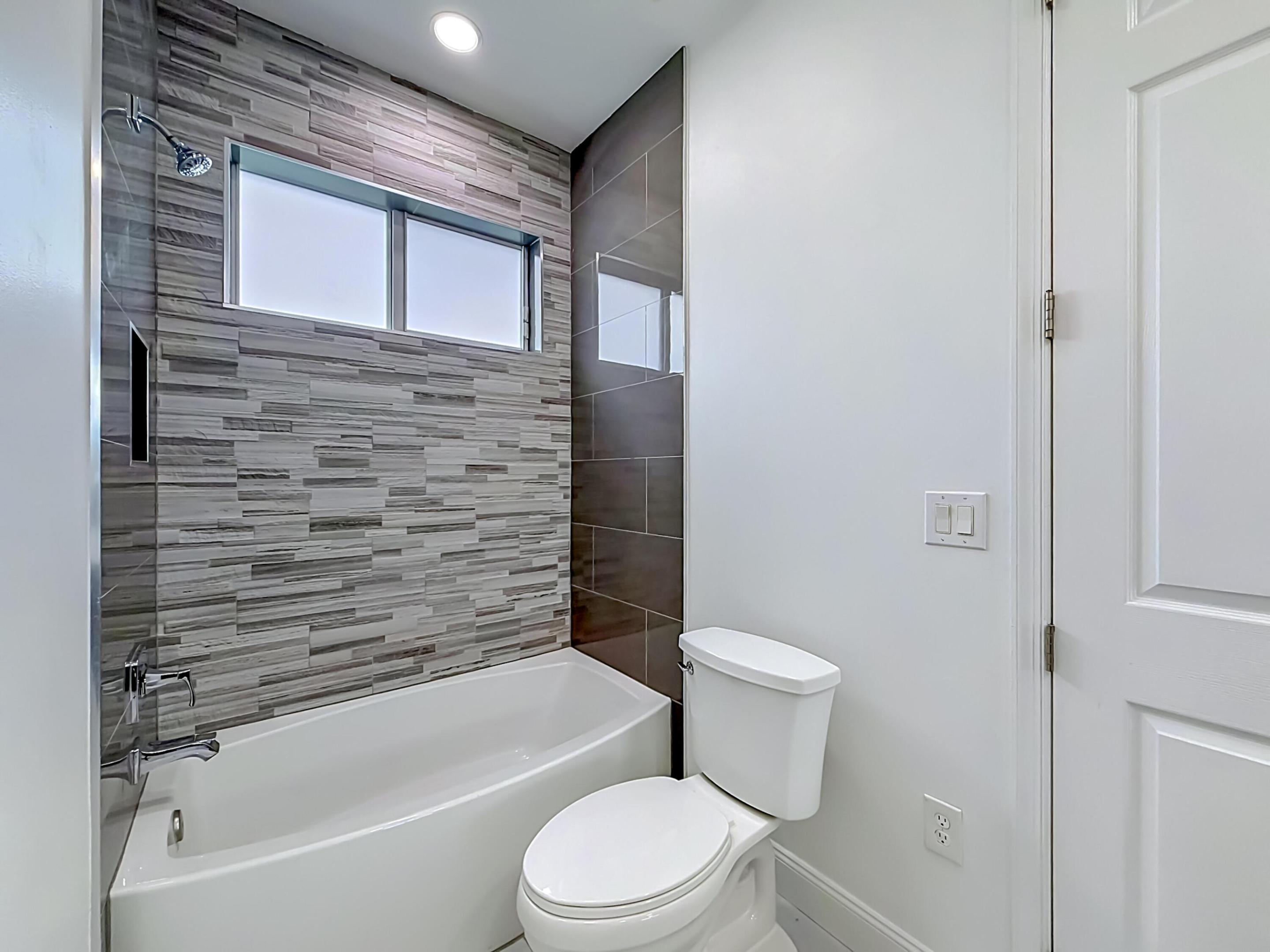 OLYMPIA PL 2 - Residential