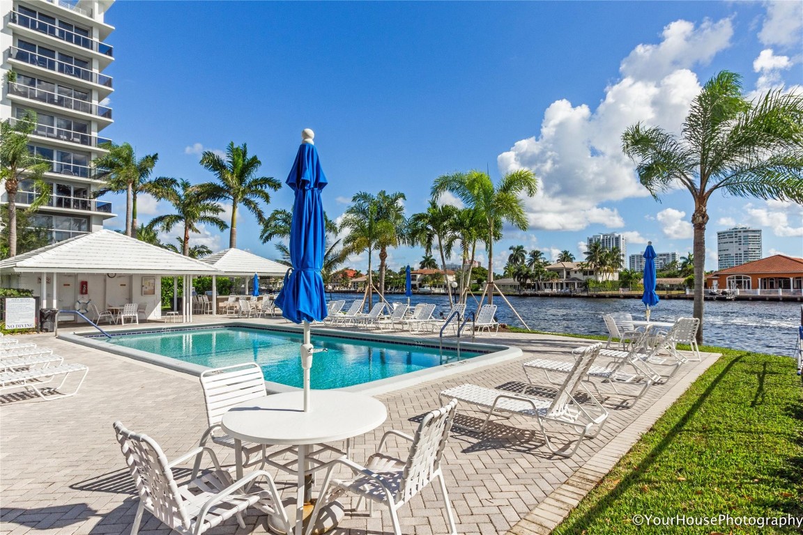 Bay Colony Club Condo - Residential