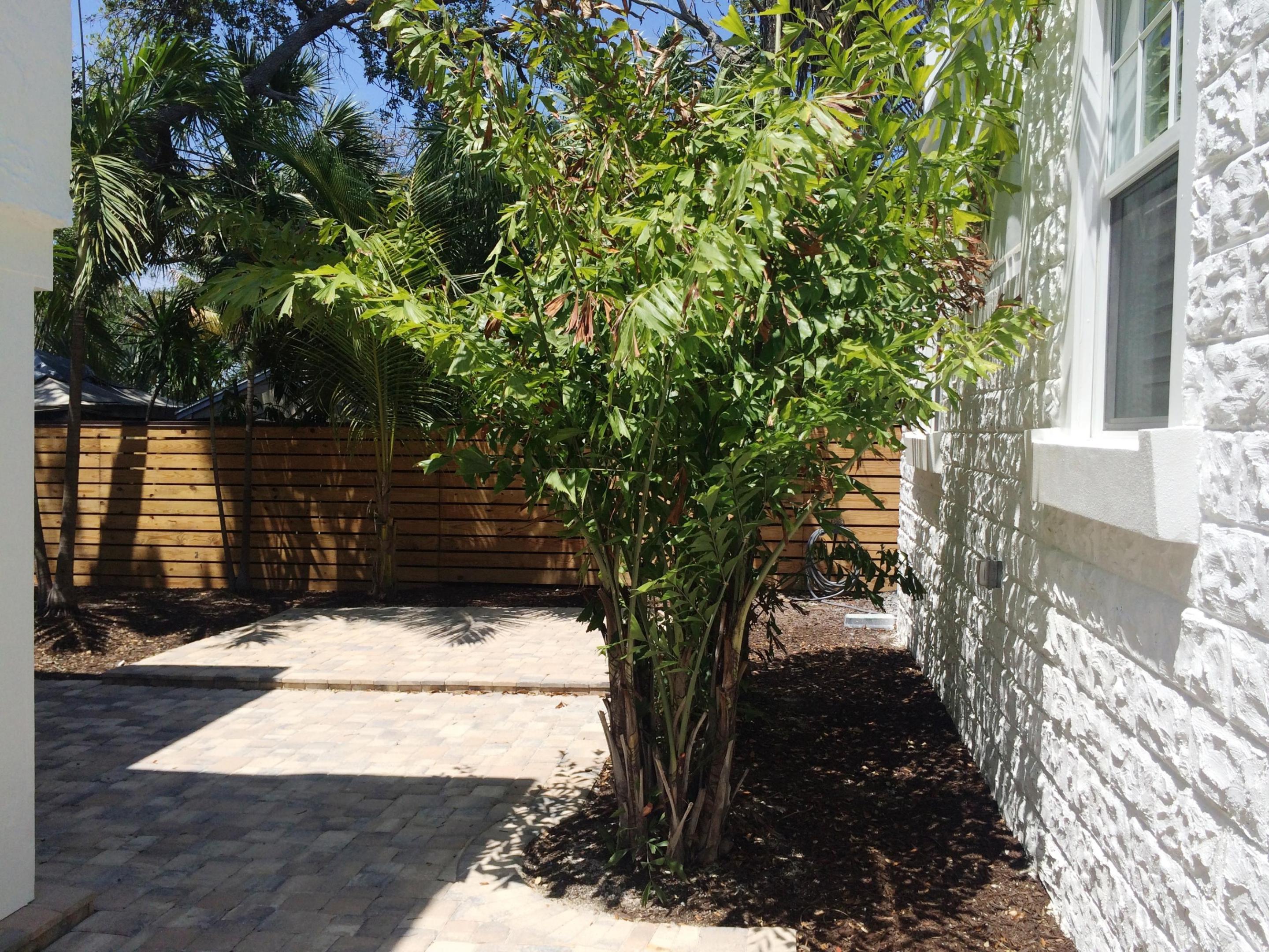 GRANDVIEW HEIGHTS - PALM BEACH HEIGHTS - Residential Lease