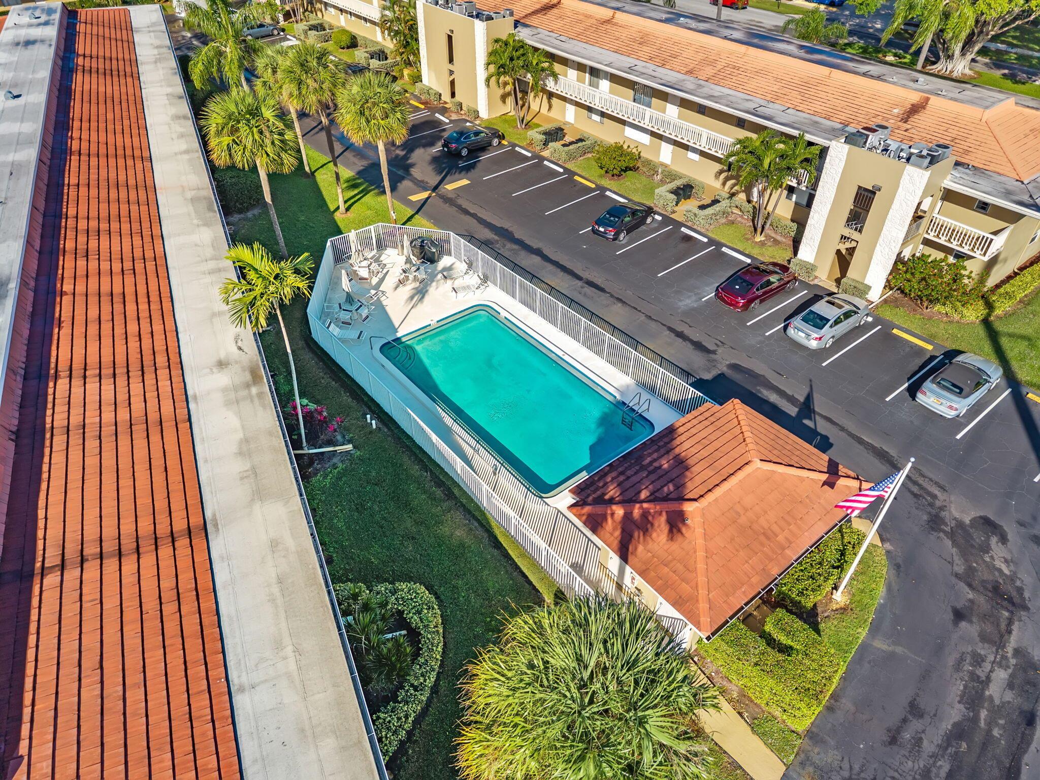 VILLAGE GARDEN CONDO APTS - Residential