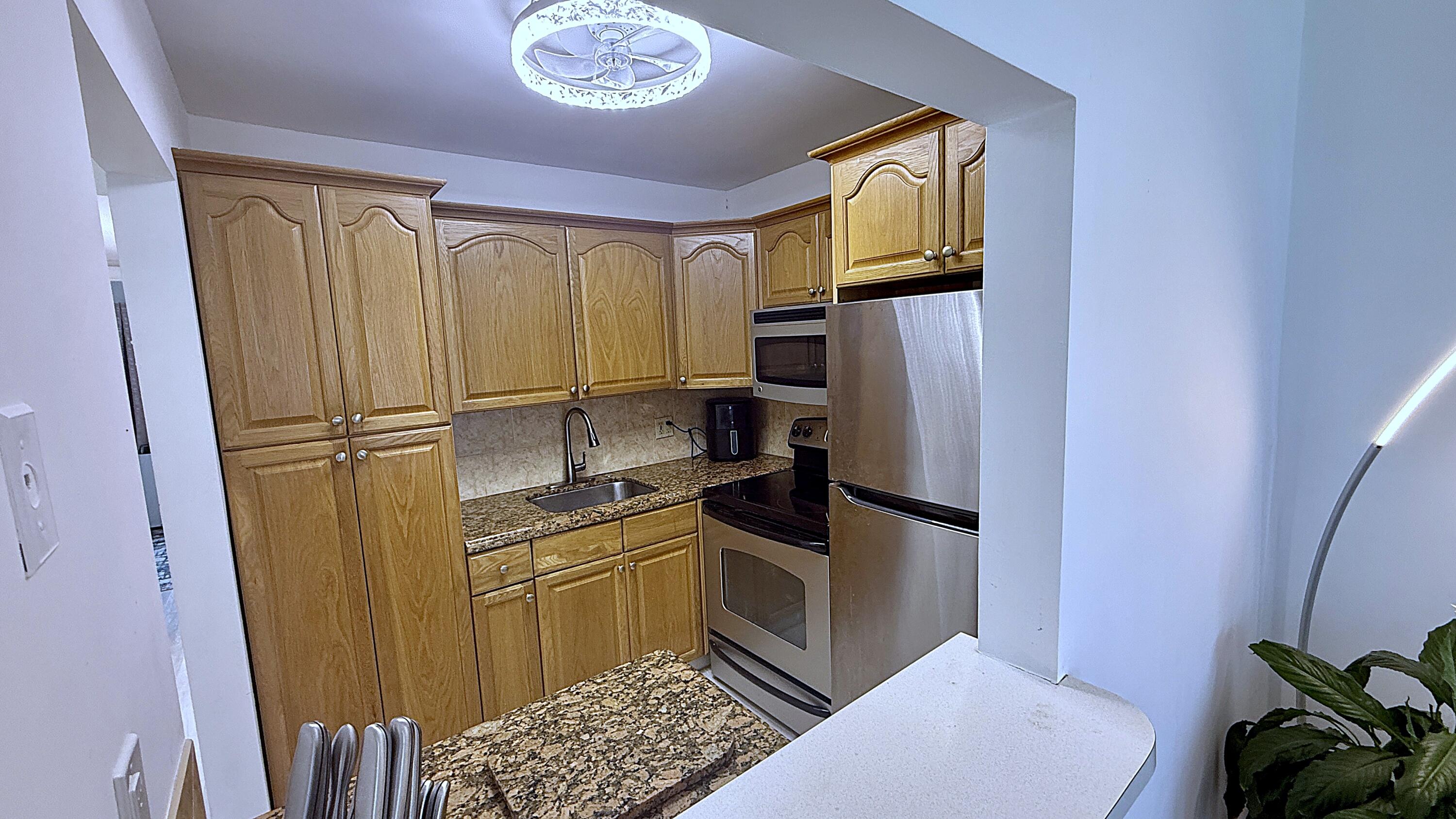 HARWOOD H CONDO - Residential
