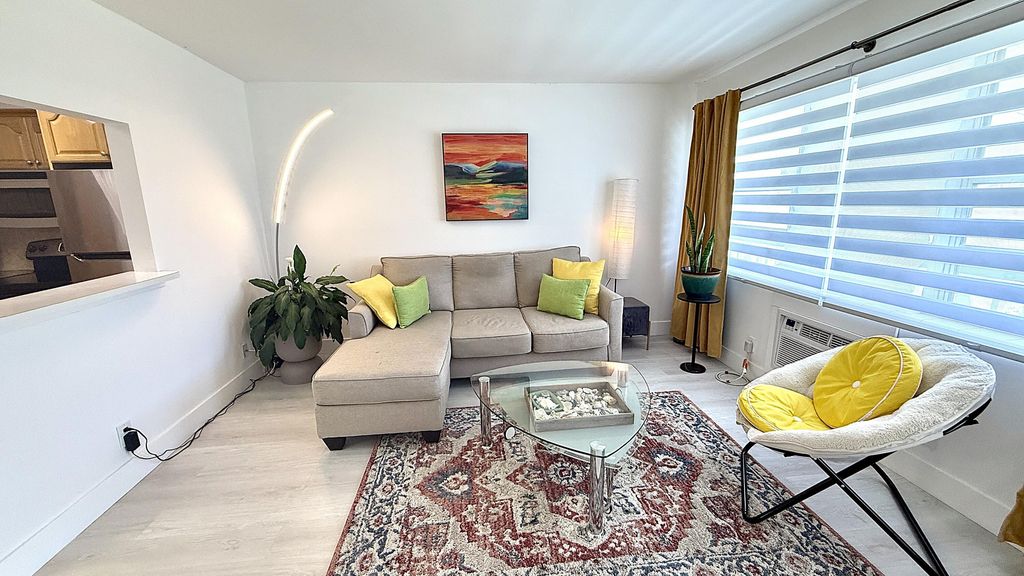Photo of 78 Harwood H Crescent, Deerfield Beach, FL 33442 (MLS # B26023458)