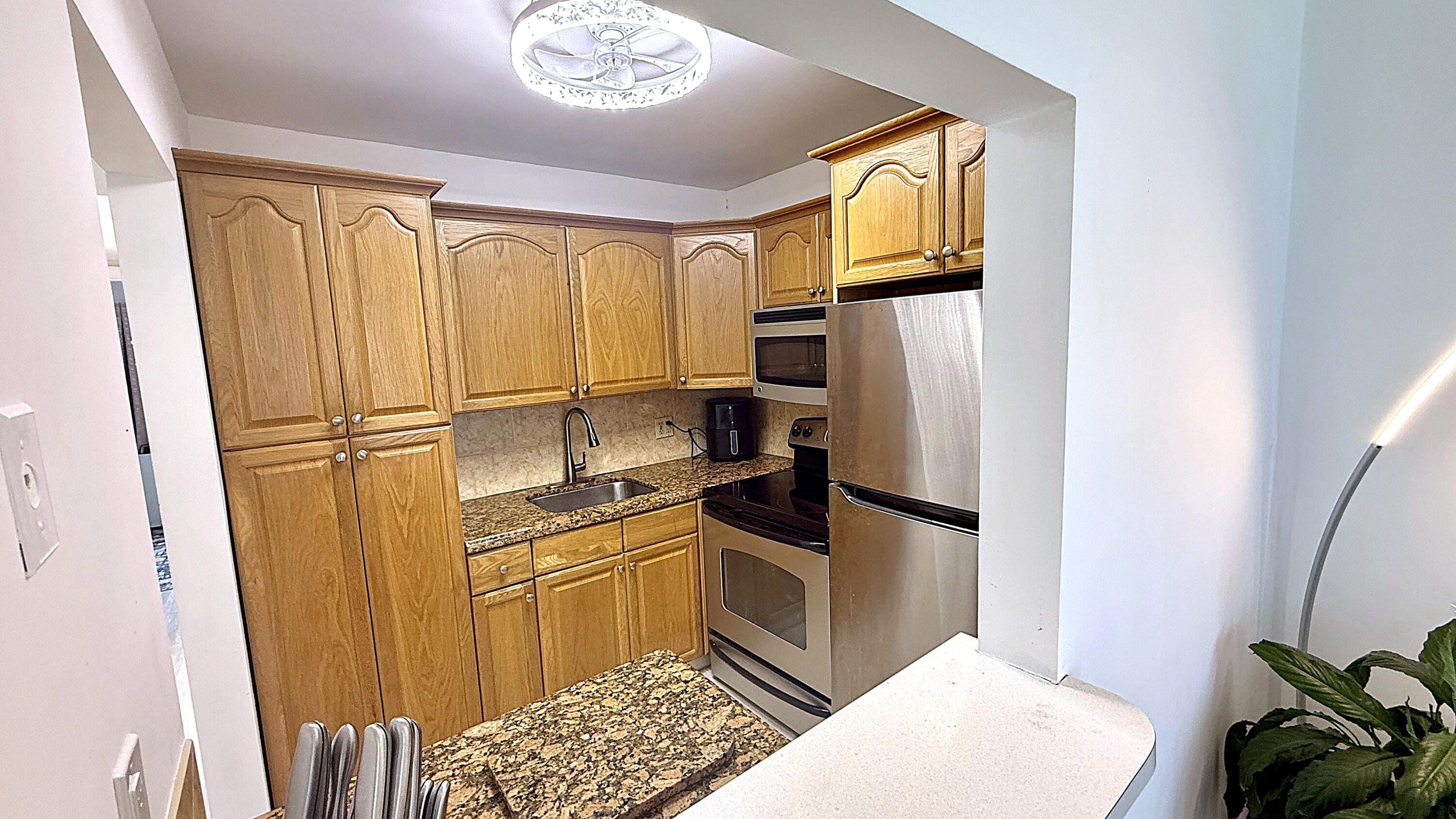 HARWOOD H CONDO - Residential