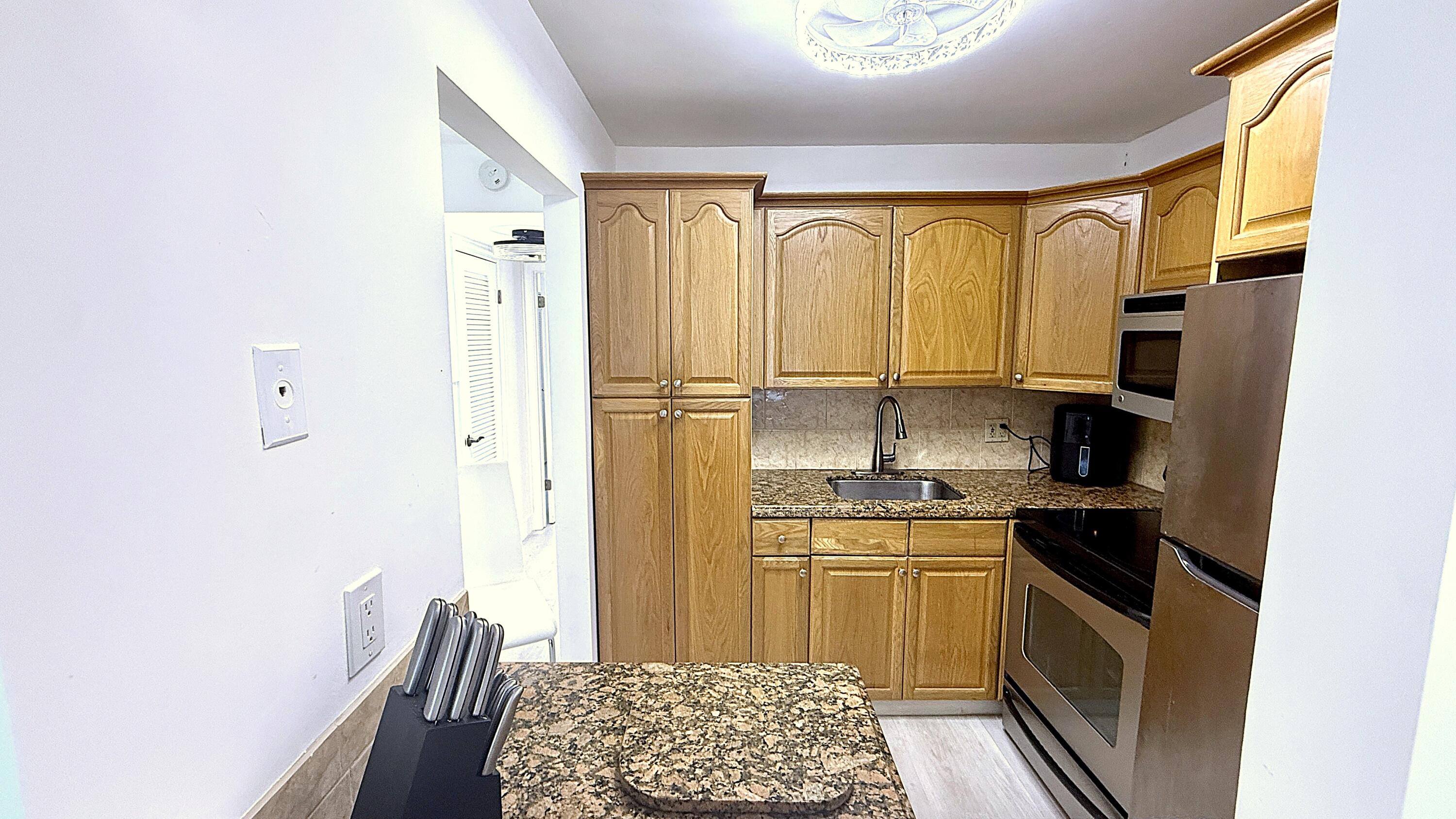 HARWOOD H CONDO - Residential