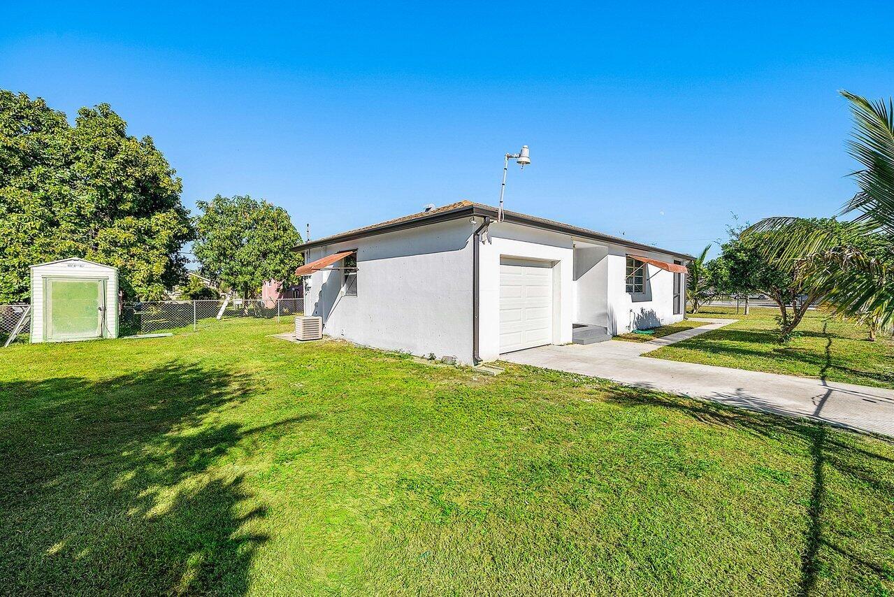 SUNNY BROOK ACRES - Residential