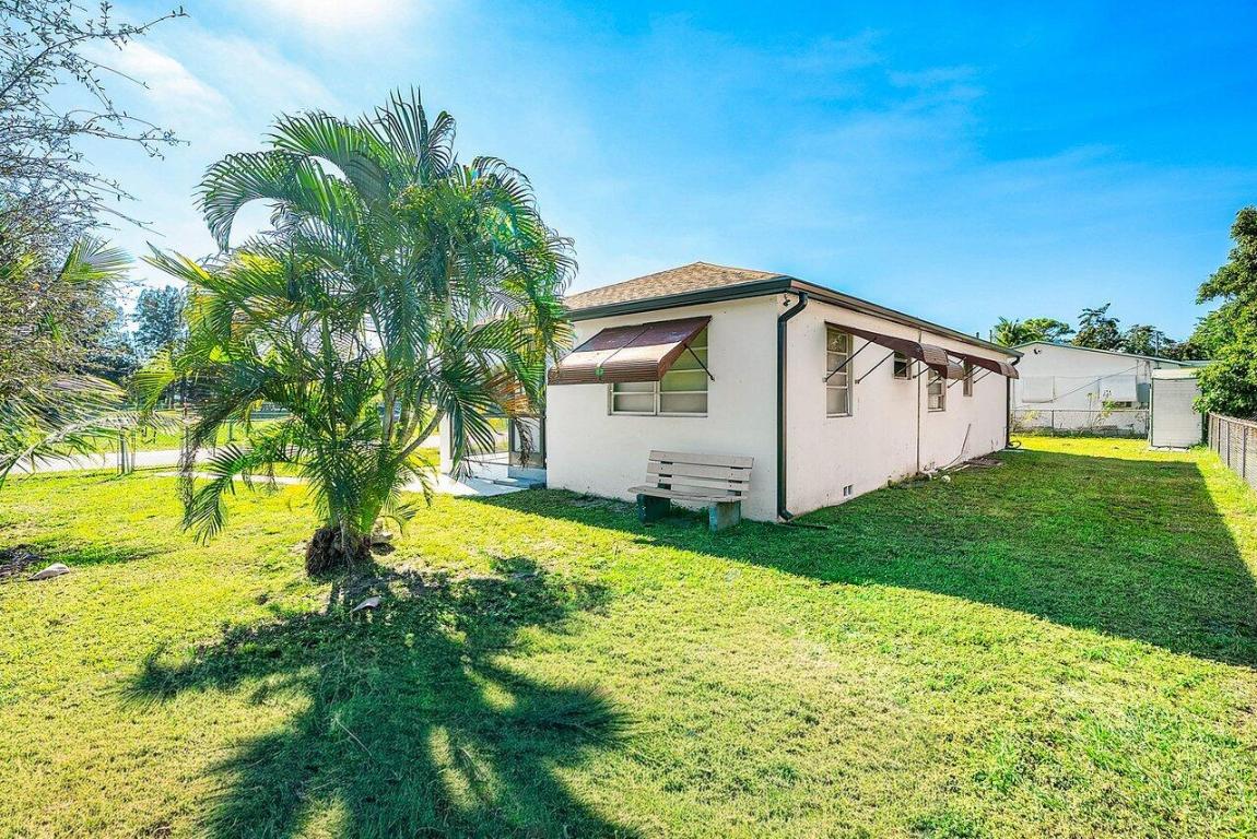 SUNNY BROOK ACRES - Residential