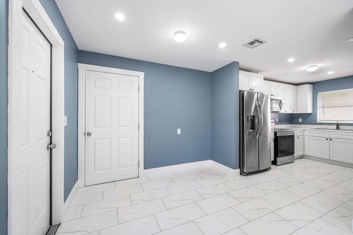 SUNNY BROOK ACRES - Residential