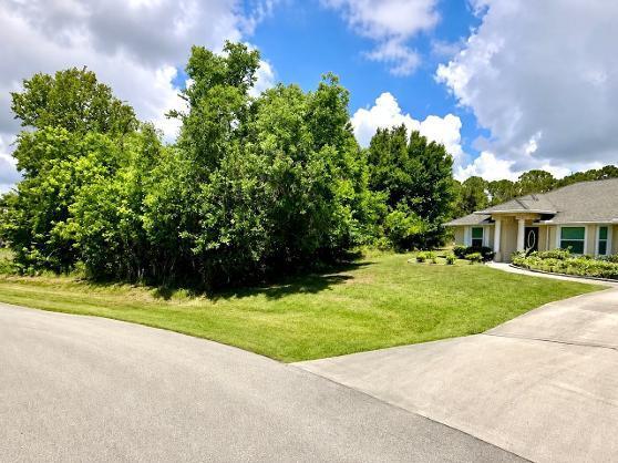 Photo of 5218 NW N Lovoy Circle, Port Saint Lucie, FL 34986 (MLS # B26071399)