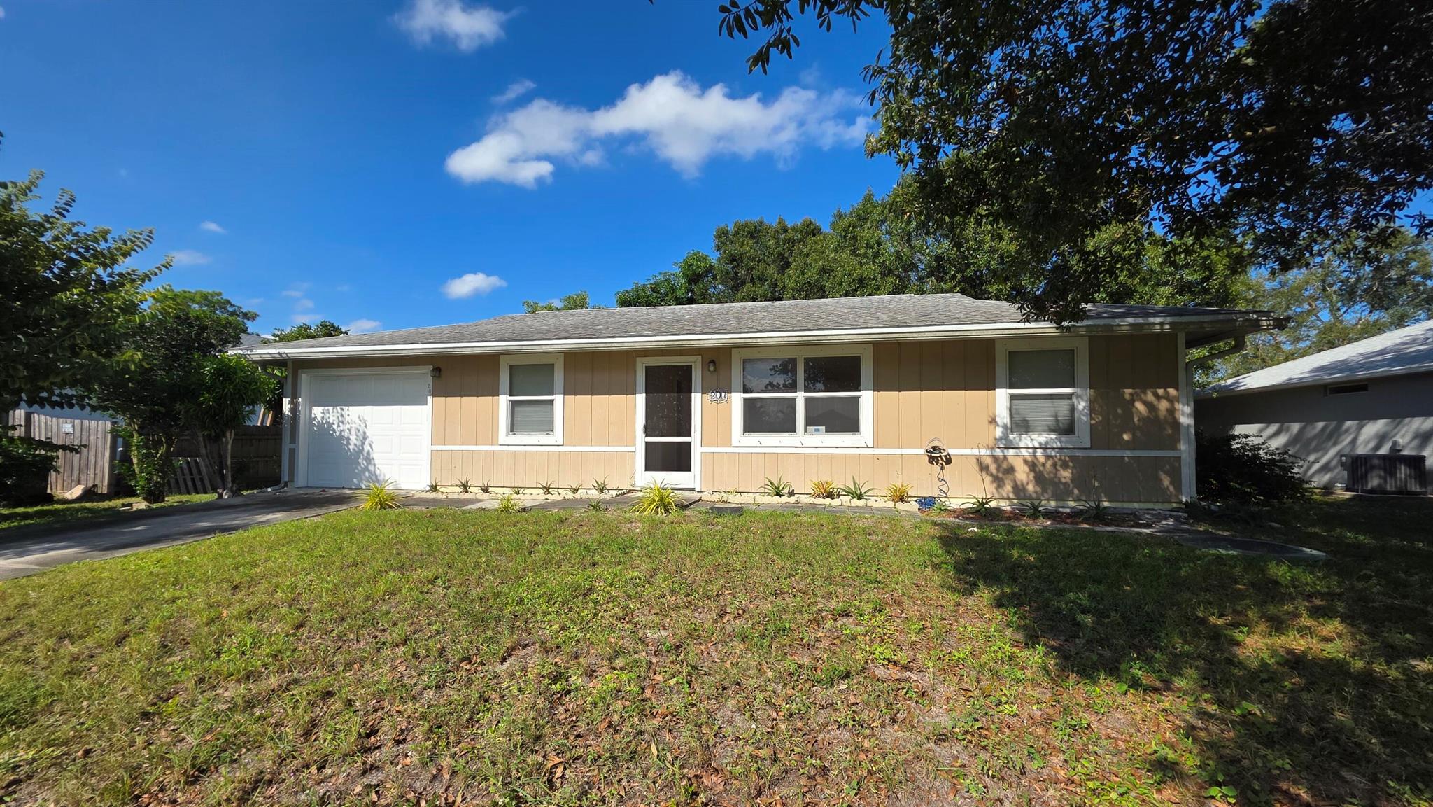 PORT ST LUCIE SECTION 18 - Residential Lease