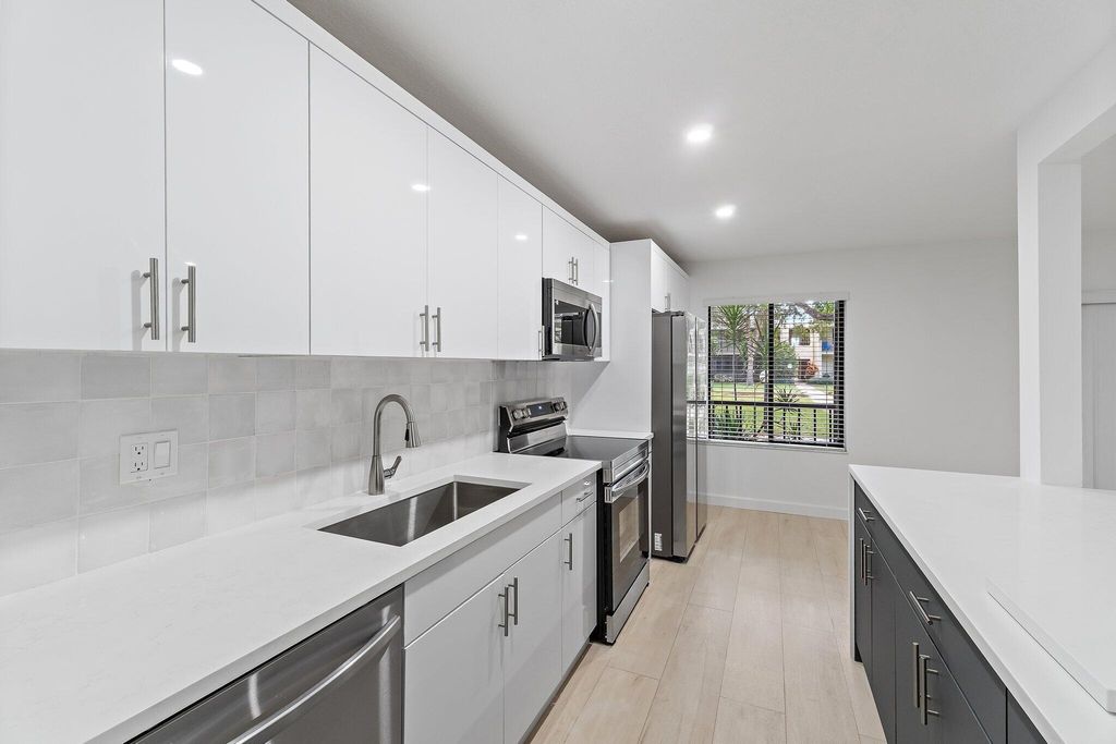 Photo of 150 Pineview Road #I4, Jupiter, FL 33469 (MLS # R11135115)