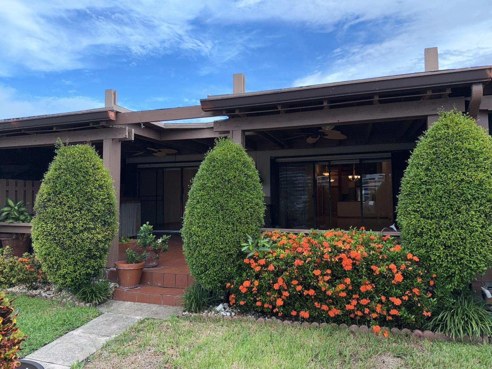 HARBOURWOOD VILLAS - Residential