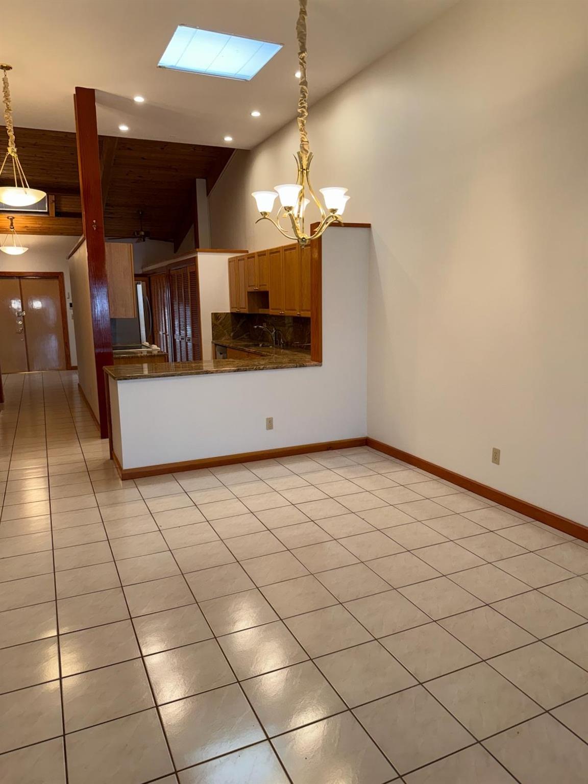 HARBOURWOOD VILLAS - Residential