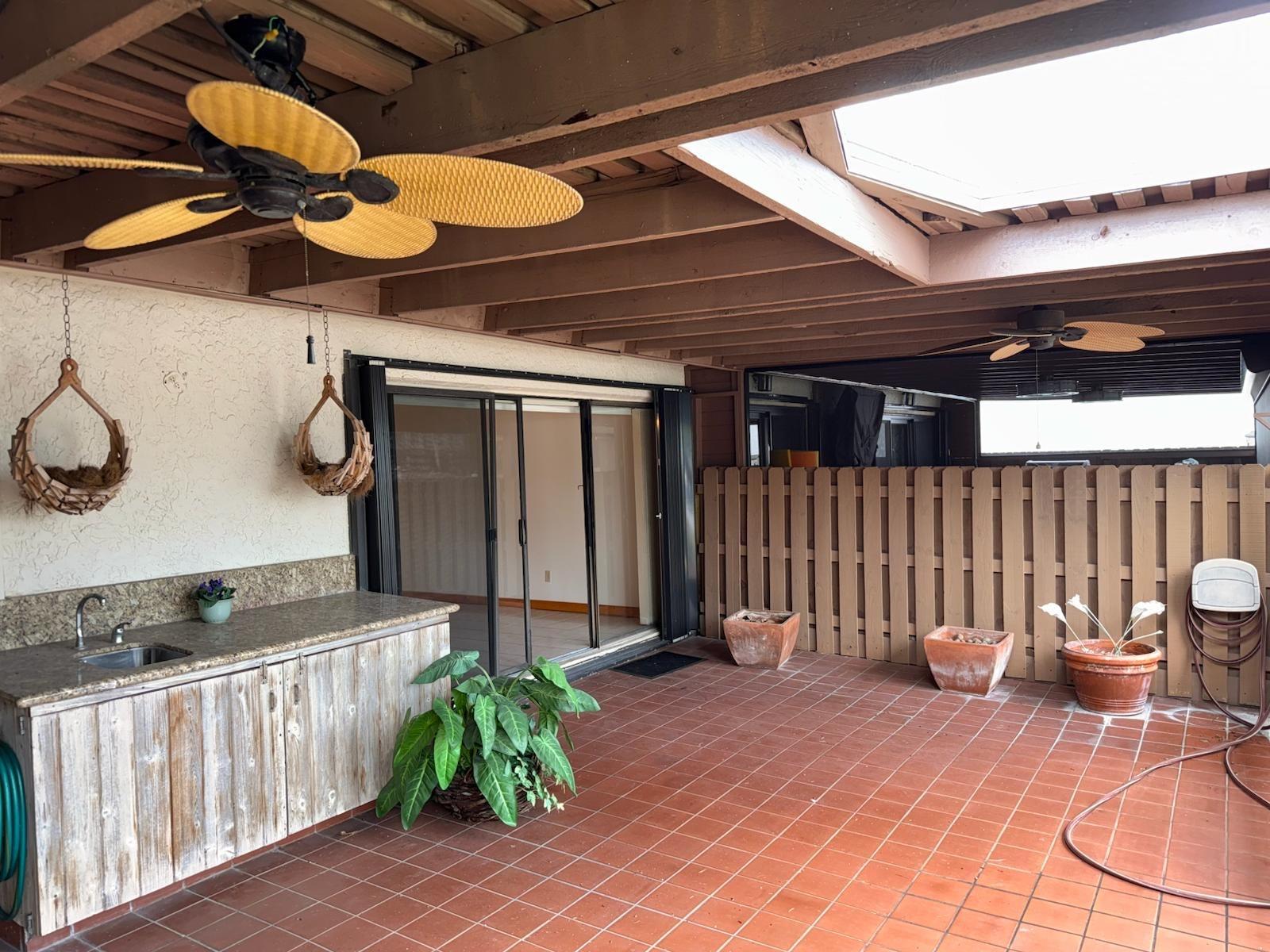 HARBOURWOOD VILLAS - Residential