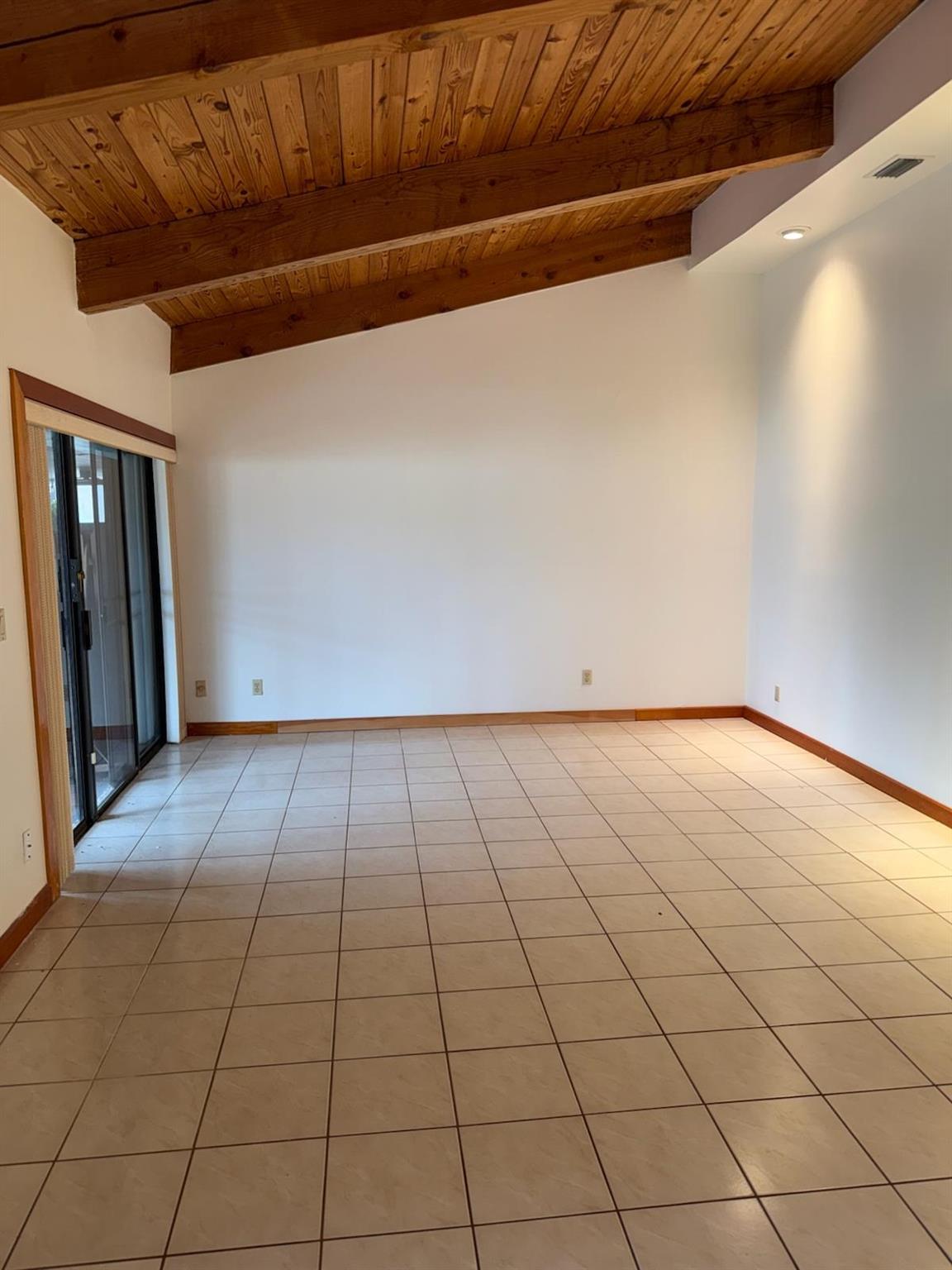 HARBOURWOOD VILLAS - Residential