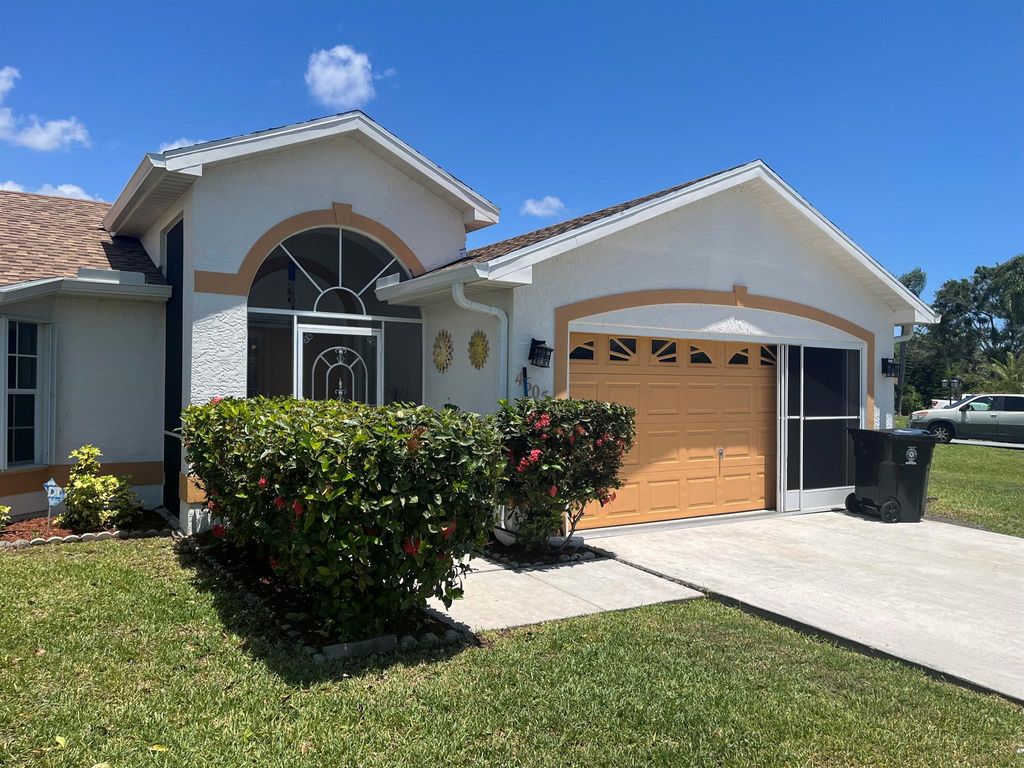 Photo of 4605 NW Gastonia Street, Port Saint Lucie, FL 34983 (MLS # R10994060)