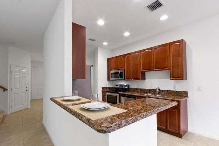 6120 SE Portofino Circle