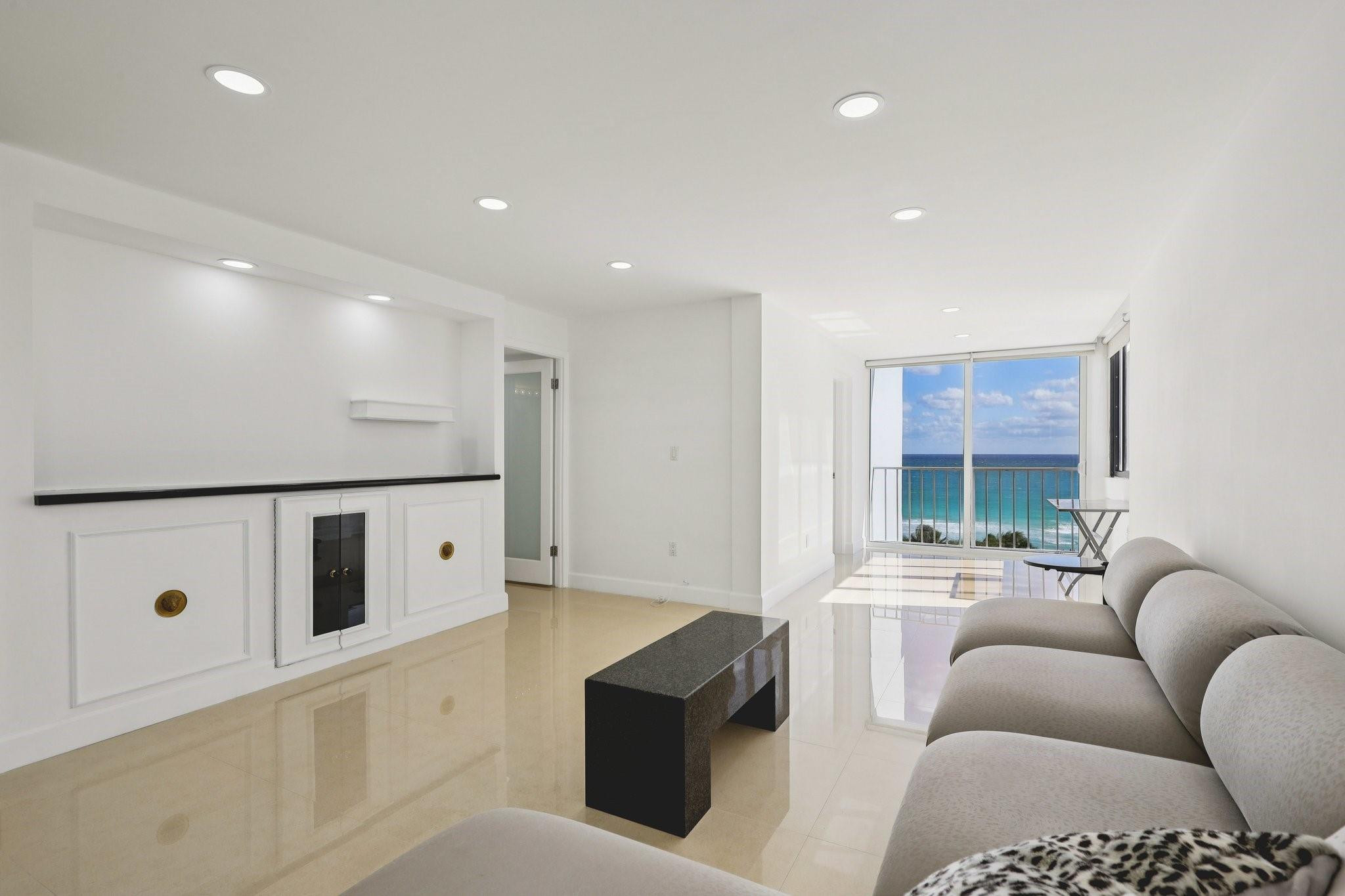 Ocean Park Condominium - Residential