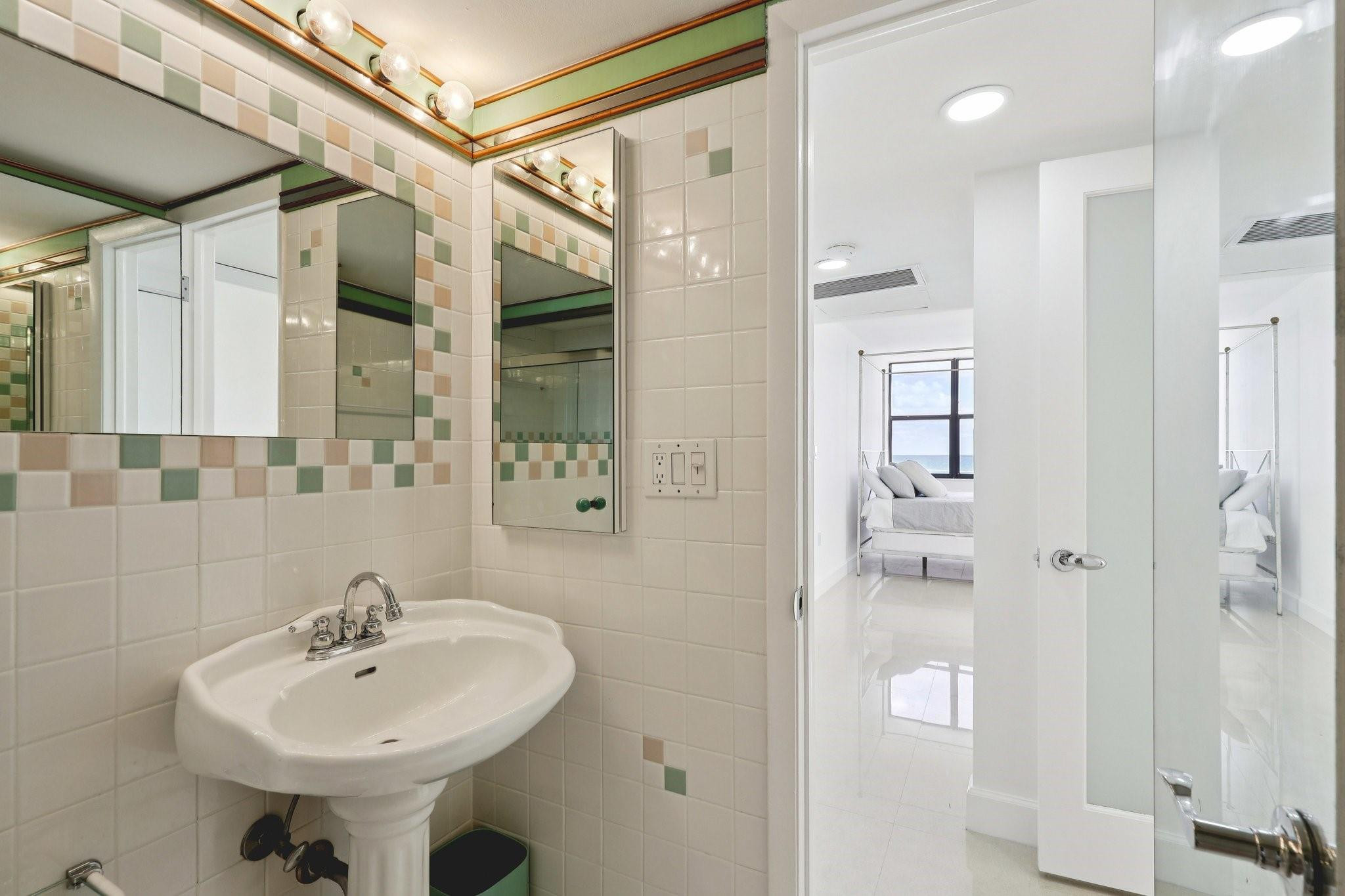 Ocean Park Condominium - Residential