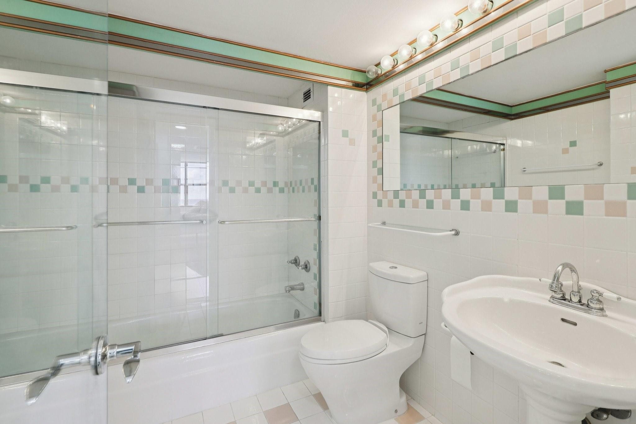 Ocean Park Condominium - Residential