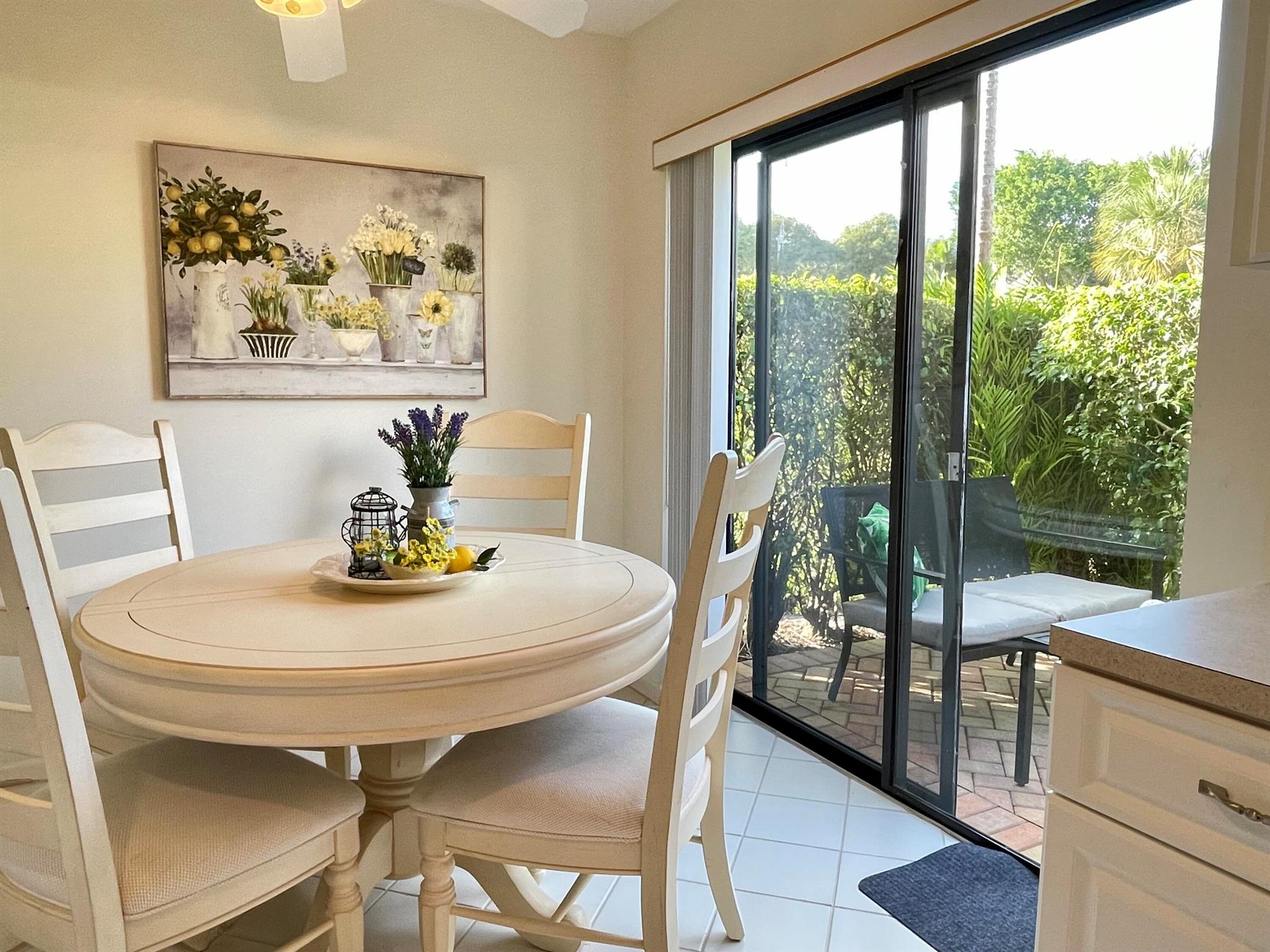 STRATFORD AT HUNTERS RUN - Residential Lease