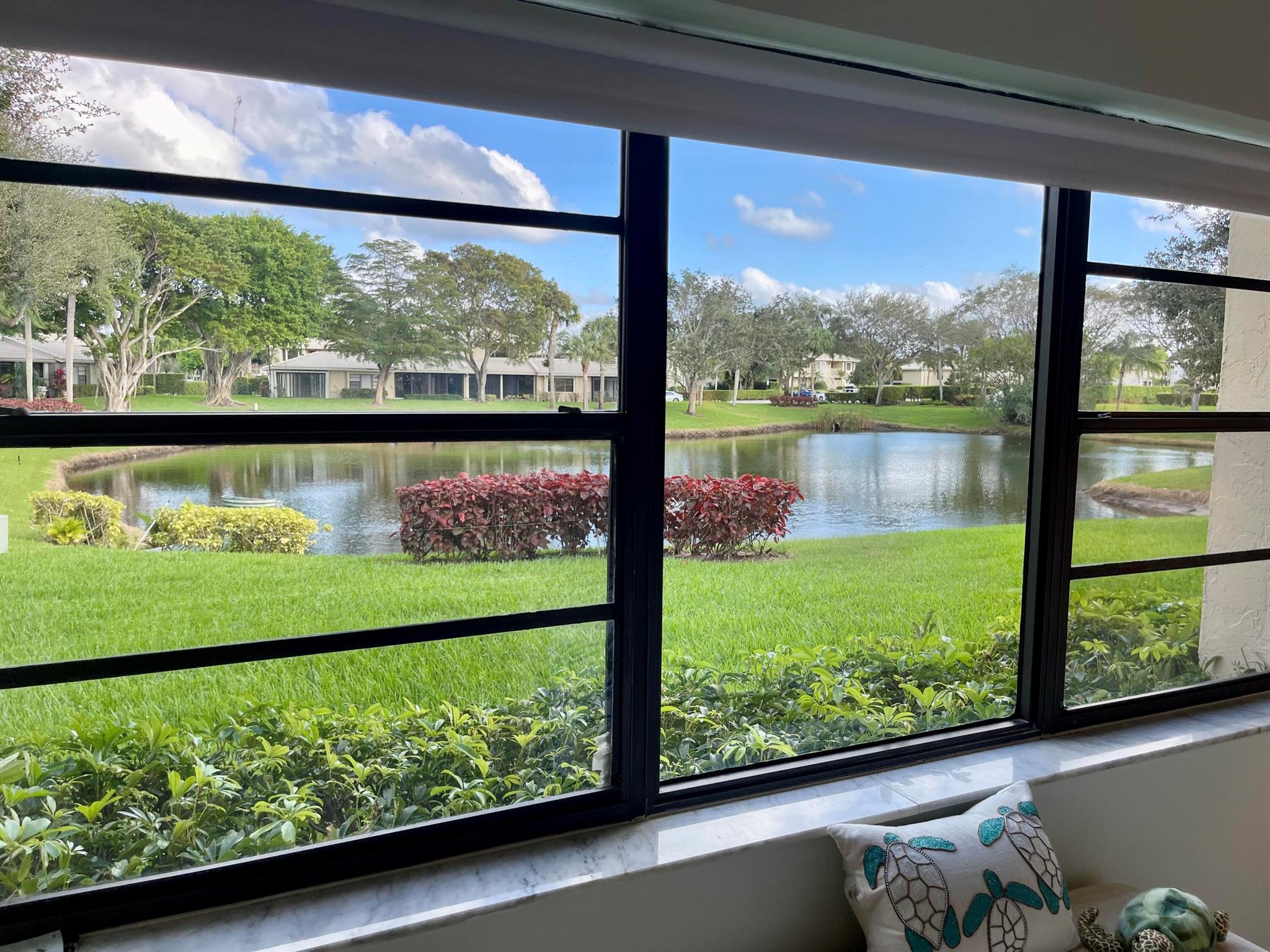 STRATFORD AT HUNTERS RUN - Residential Lease