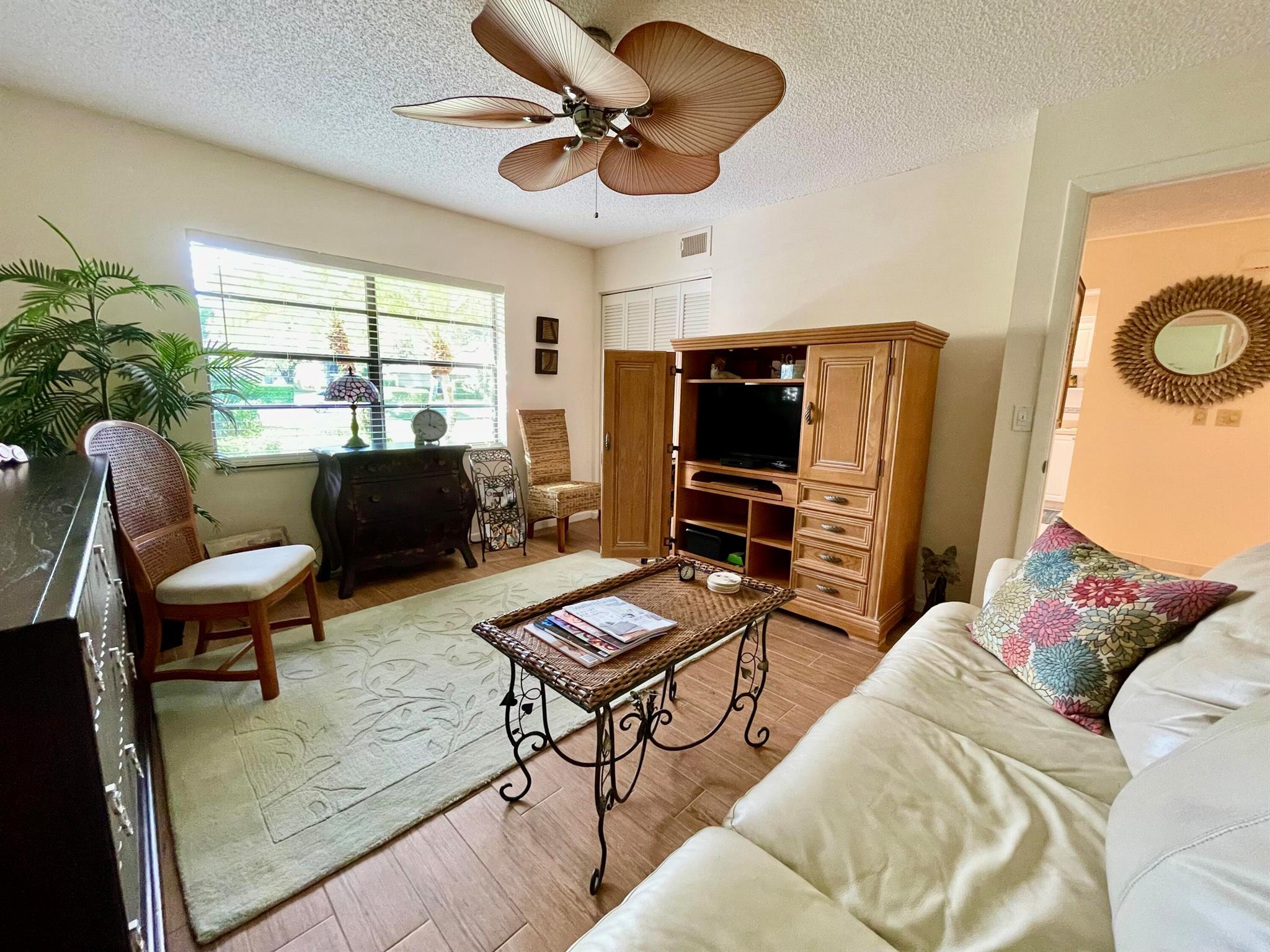 STRATFORD AT HUNTERS RUN - Residential Lease