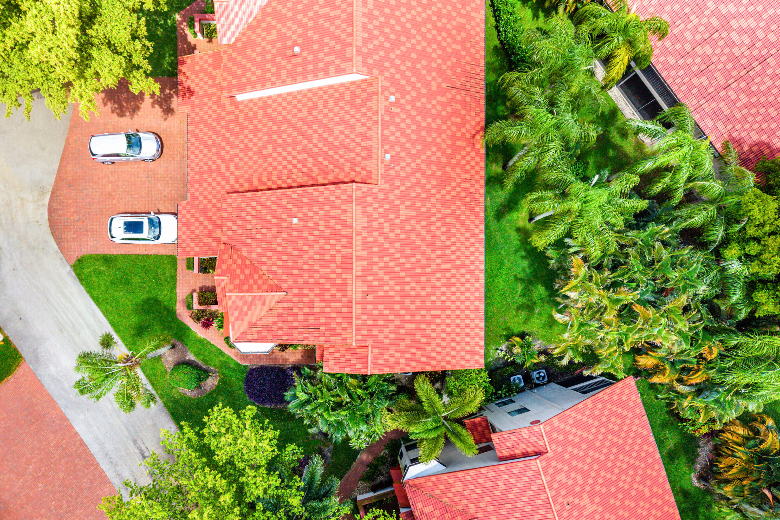 LEXINGTON CLUB VILLAS CONDO - Residential