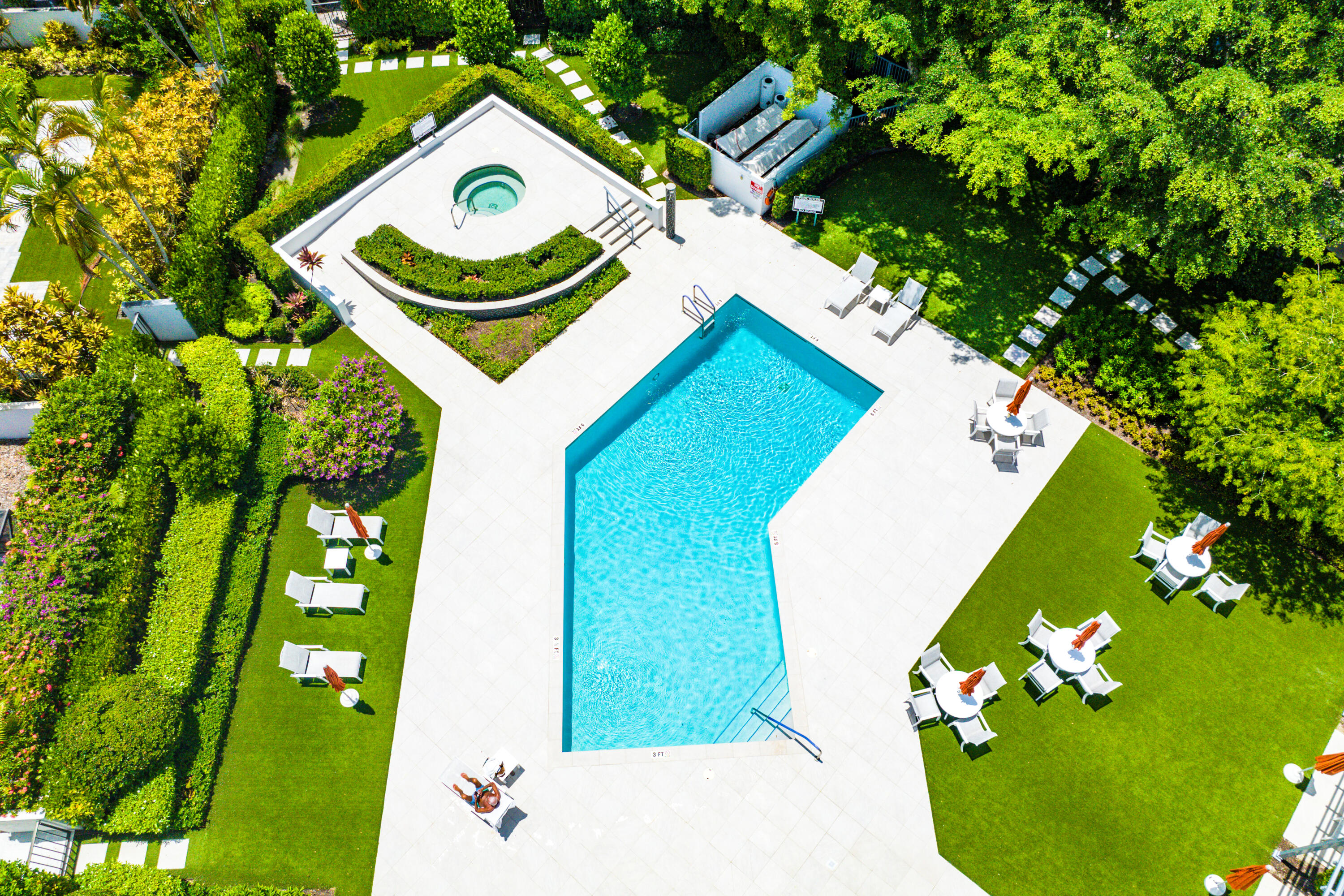 LEXINGTON CLUB VILLAS CONDO - Residential