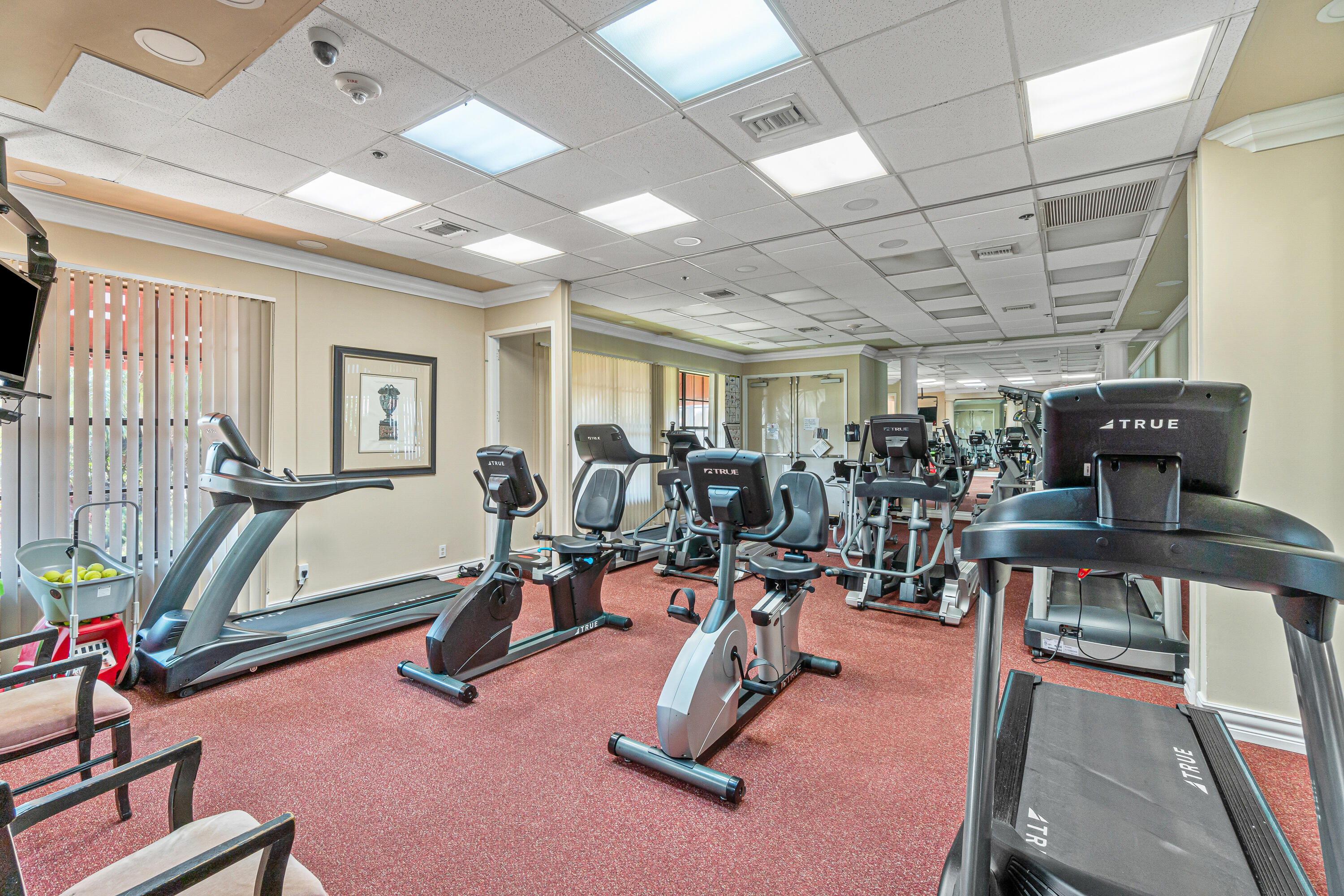 LEXINGTON CLUB VILLAS CONDO - Residential