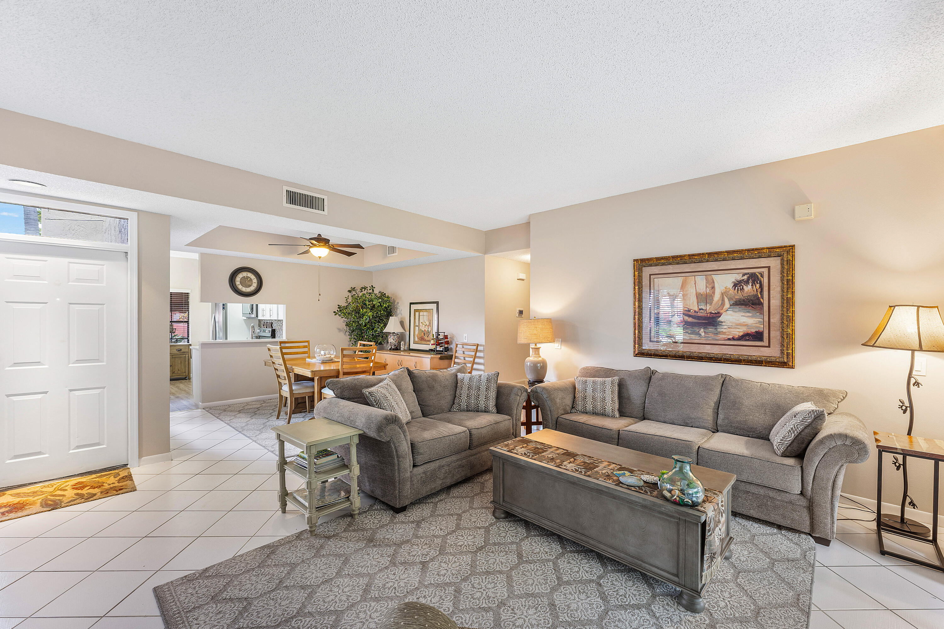 LEXINGTON CLUB VILLAS CONDO - Residential